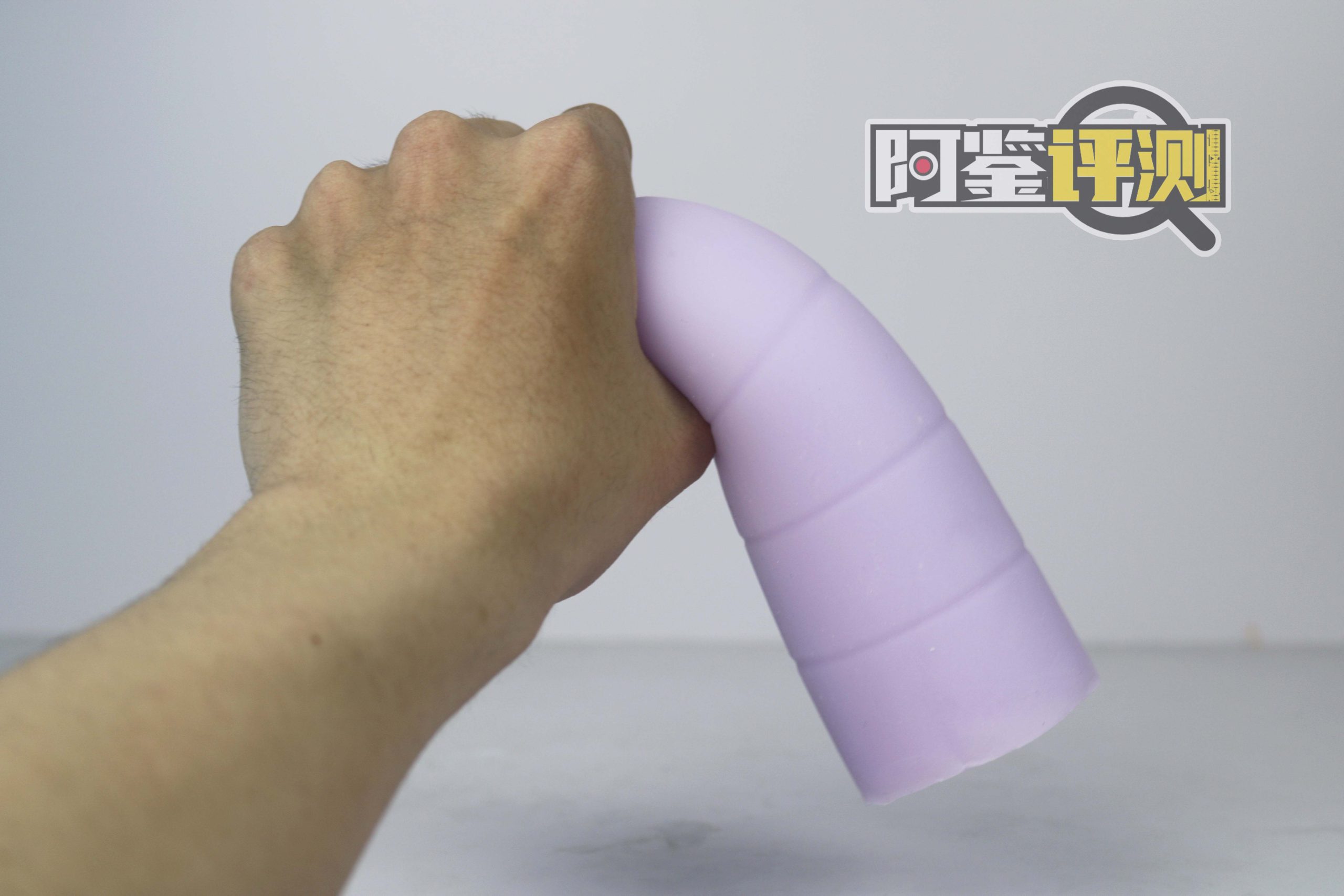 Hotpower“淫臭完败STRONG ERO”，牛牛跑高铁！牙刷般的“双轨道”