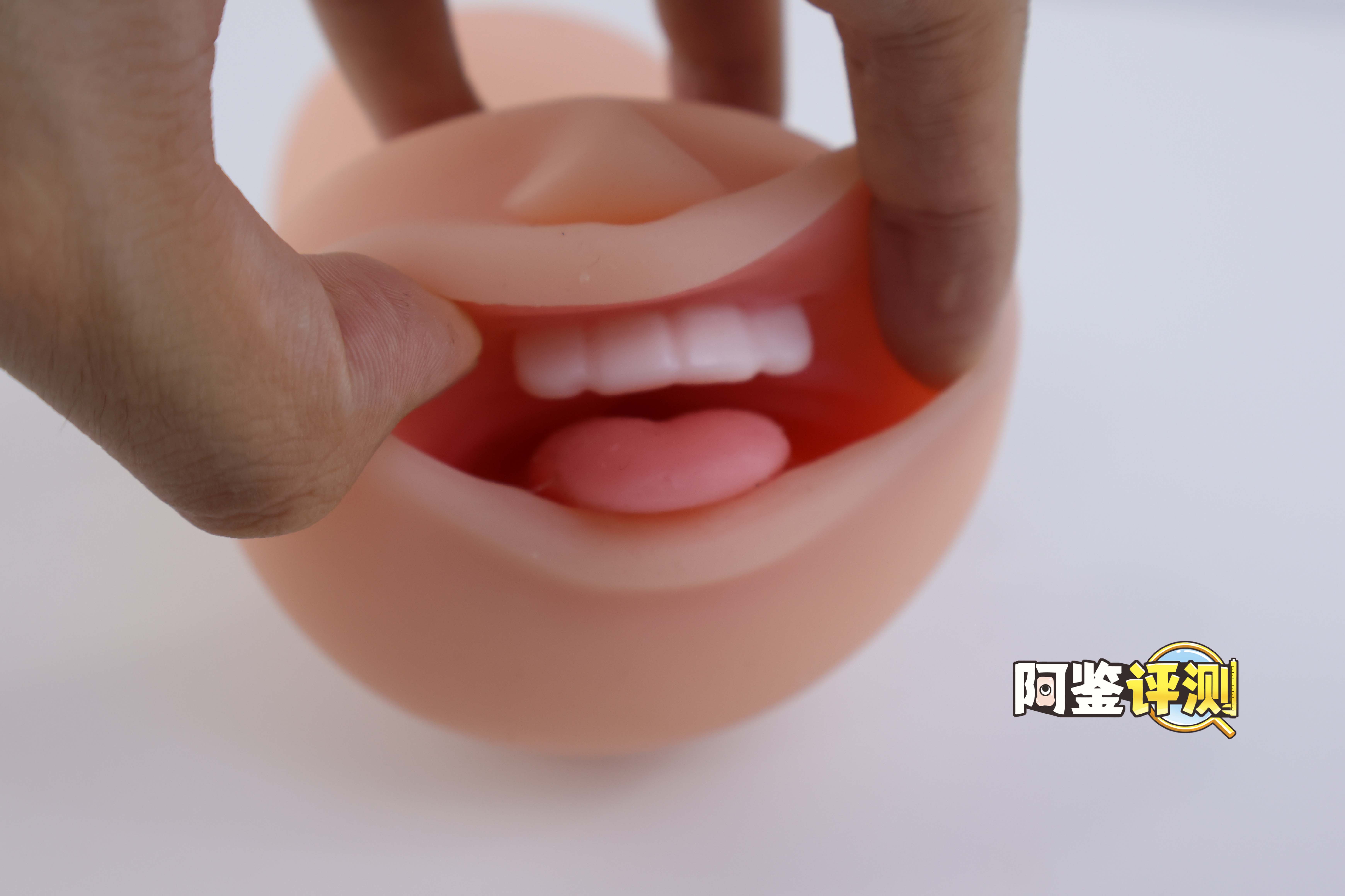 RKT——“miko口仆”评测！（中低刺激）简单软牙和喉咙凸起，适合新手的入门级口杯！