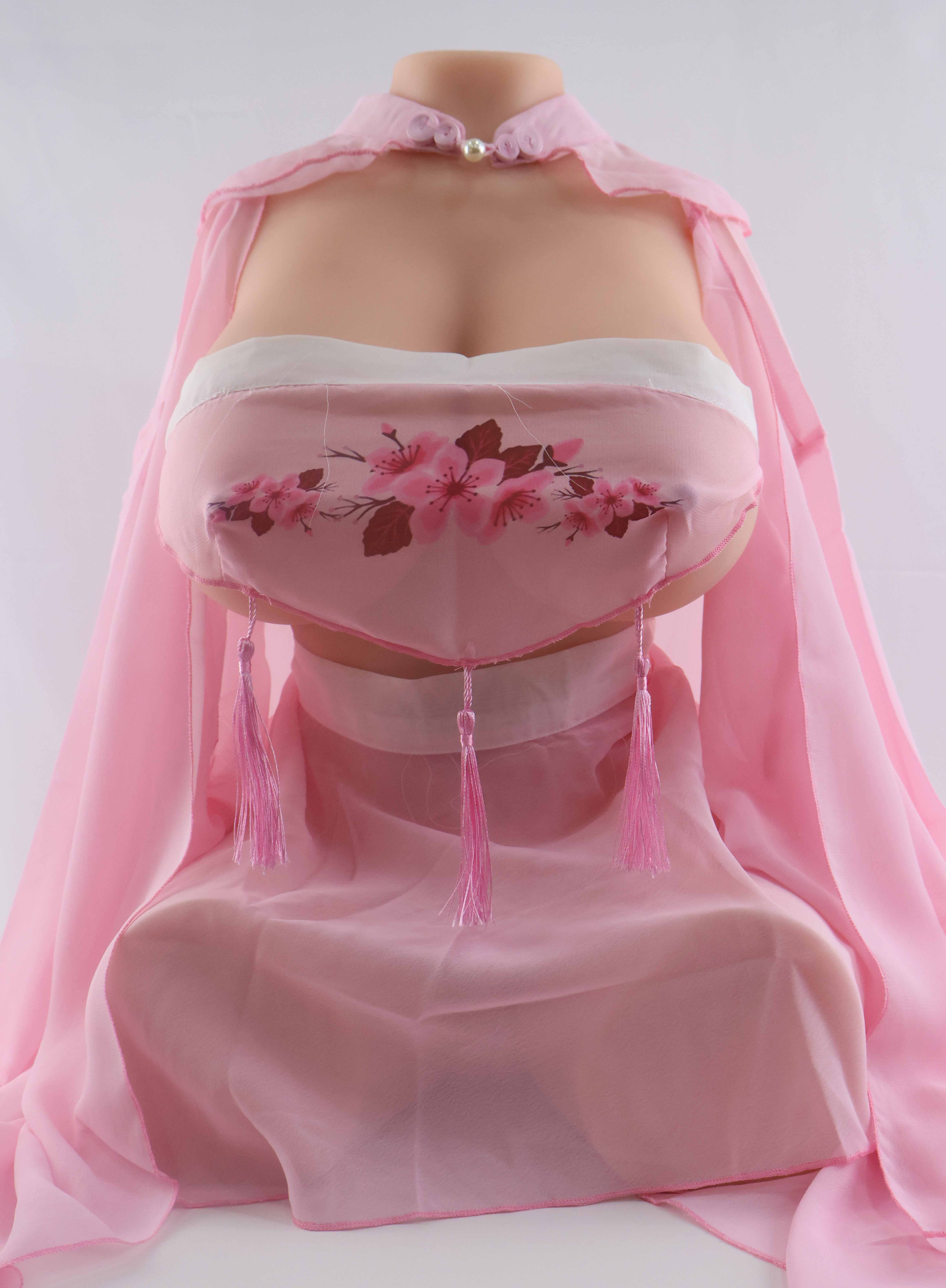 【流量警告】完熟女郎大身体试衣照片（废稿素材）