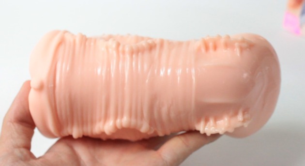 对子哈特——“元气女大生”评测！小众的“咬合式”排气飞机杯，真空软榨机！