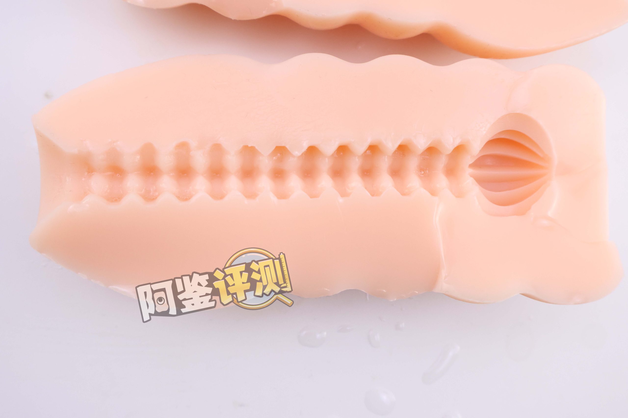 A-one—“六连子宫-四代”评测！粗暴平庸的剐蹭感，如同拆下的零件一般简单的构造