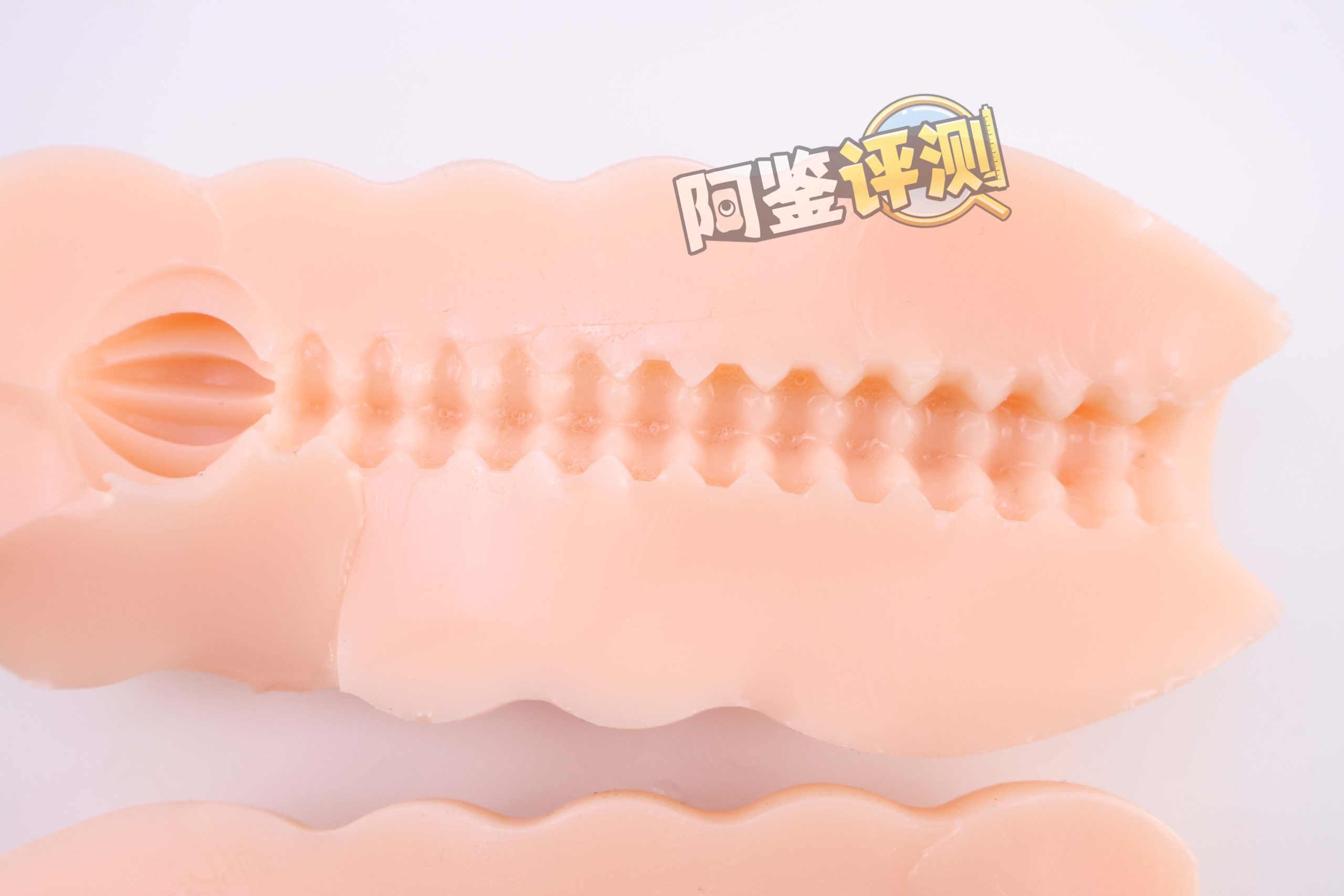 A-one—“六连子宫-四代”评测！粗暴平庸的剐蹭感，如同拆下的零件一般简单的构造