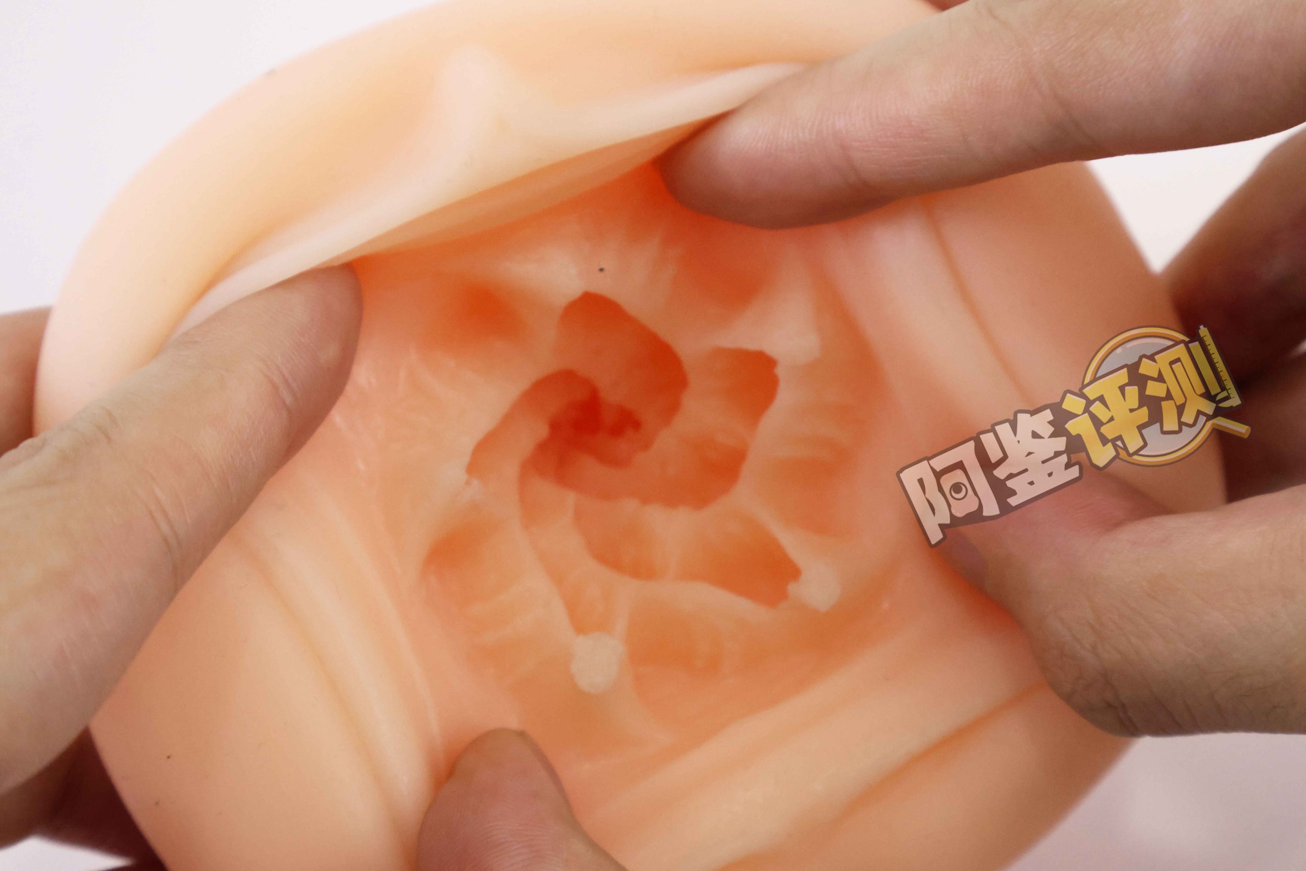 汤马托易士—“湿身美少女”评测！厚实的蜂巢状旋涡，真能模拟黏膜感？