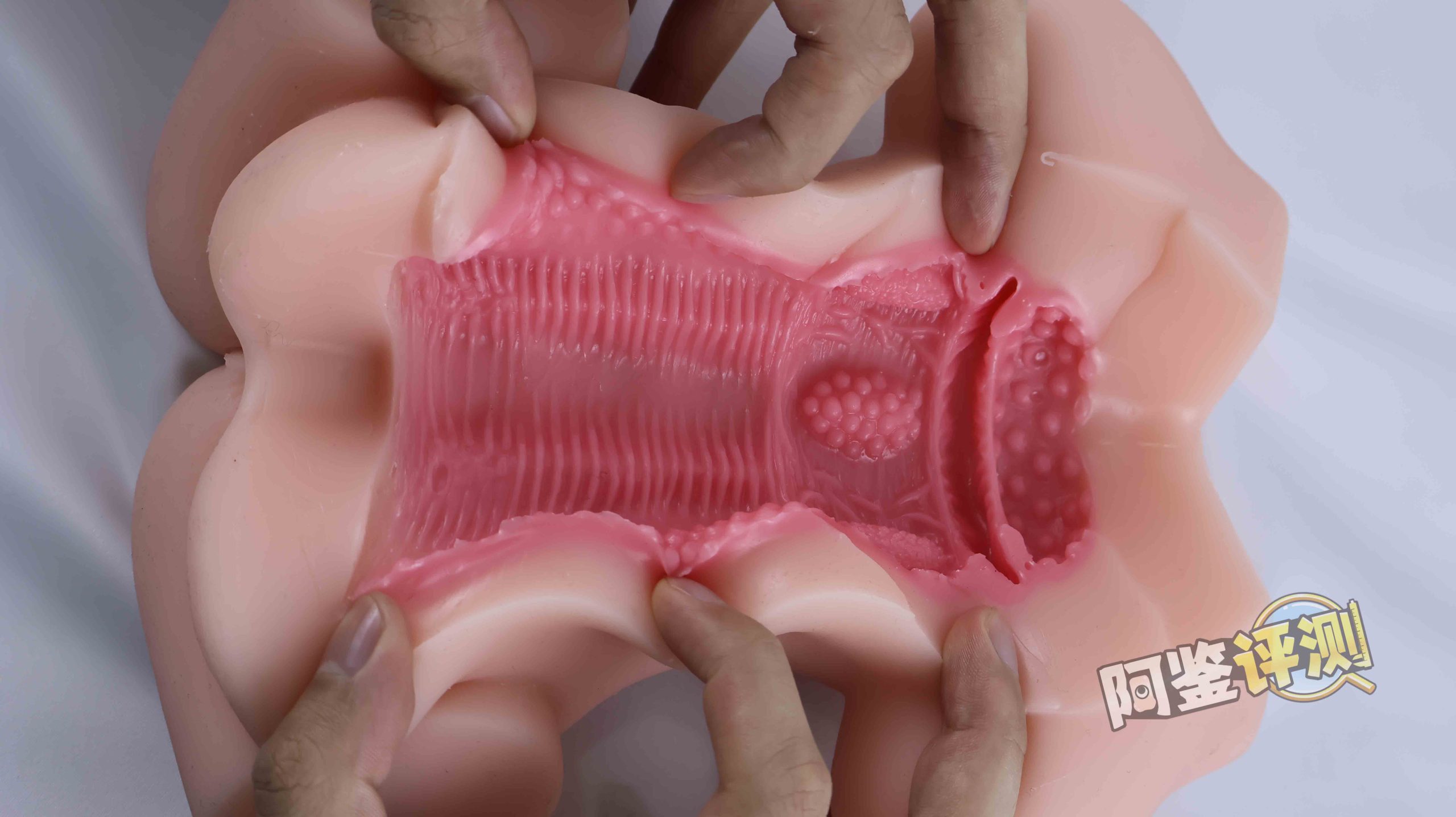 GXP—“发热试炼”评测！软胶+双通道+躯干形+大克重...要素拉满的最终产物将如何？