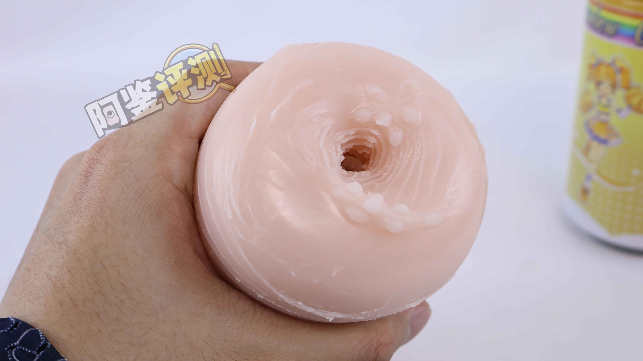 杯多多-“七彩罐娘”评测！隐蔽型的可乐罐飞机杯，图一乐还是真实用？（上：红，黄，橙）