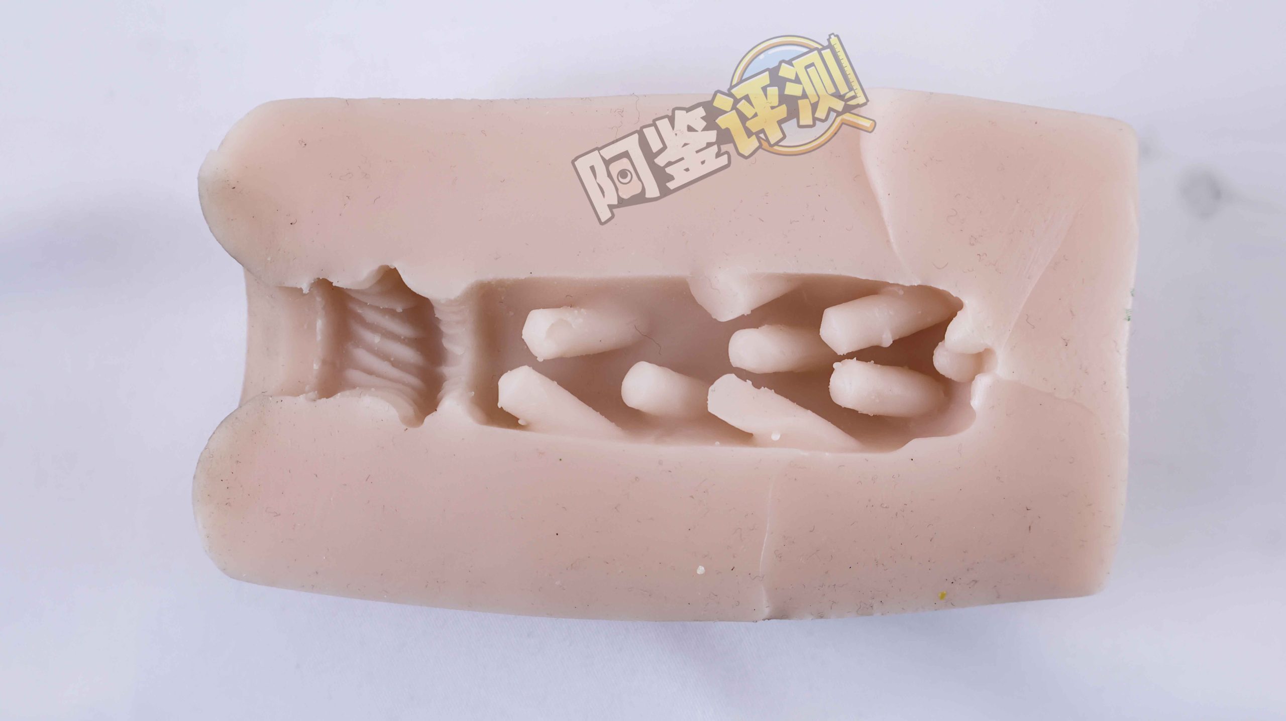 杯多多-“七彩罐娘”评测！隐蔽型小杯，图一乐还是真实用？（下：紫，粉，绿，蓝）