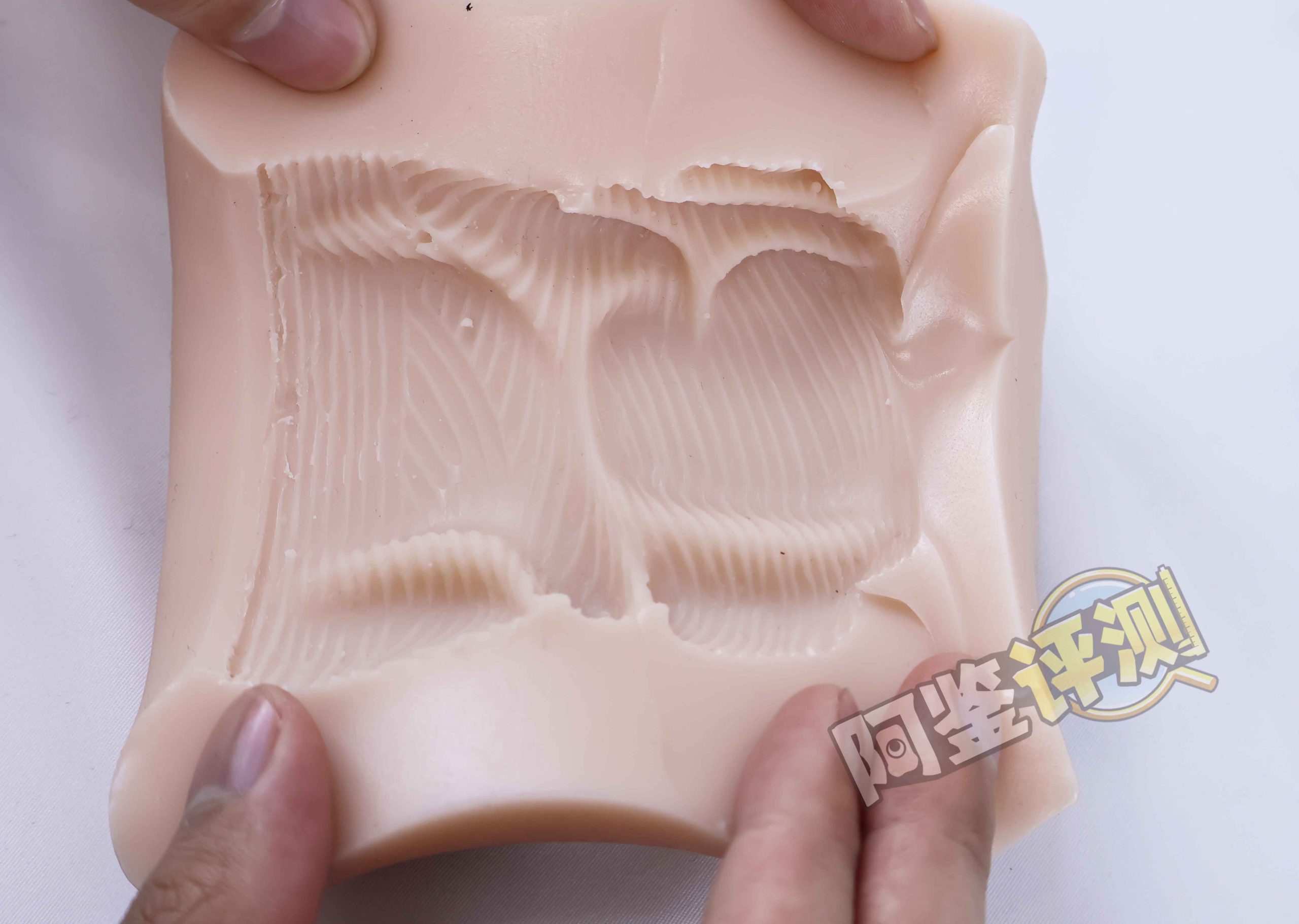 杯多多-“七彩罐娘”评测！隐蔽型小杯，图一乐还是真实用？（下：紫，粉，绿，蓝）