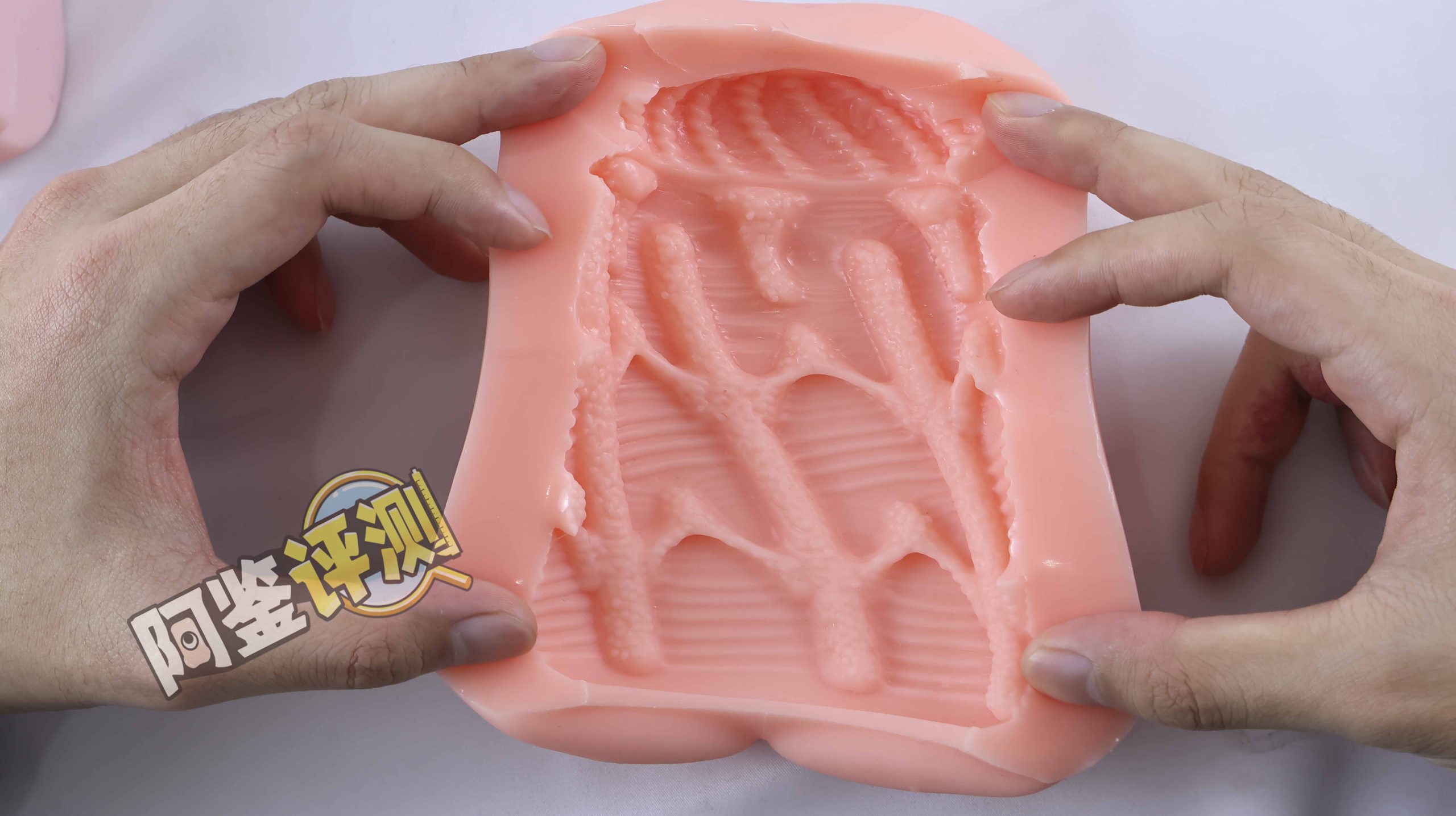 对子哈特—“秘镜欲情”评测！慢于潮流的对子哈特，仍然在保持自己的工匠之心