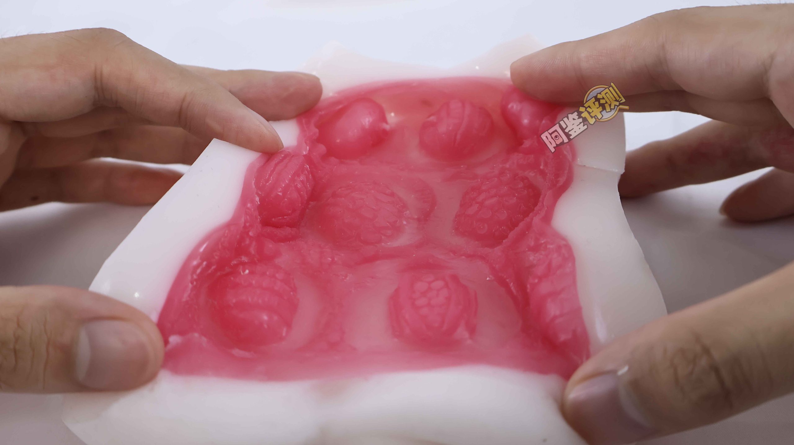 魔眼——“もち雪（BOTE IBO）”评测！纯白如雪的脂软材质，与坚实内层粗糙结构的奇妙配合