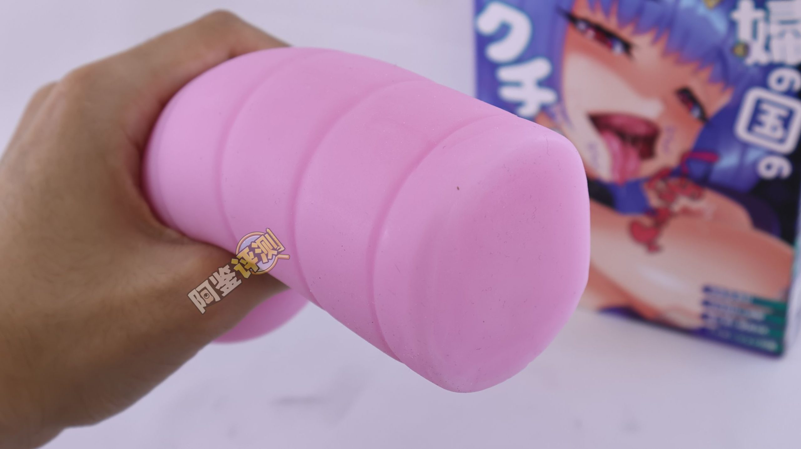 火炮——“口交皇后”评测！试图做出上下都有舌头的口交感，但实际结果相当平淡