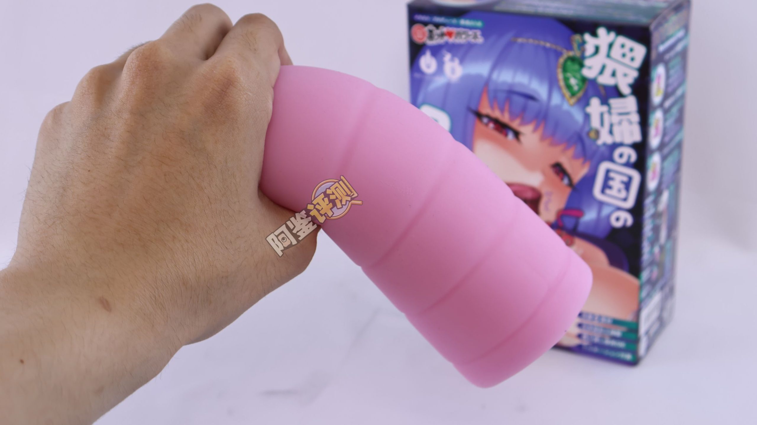 火炮——“口交皇后”评测！试图做出上下都有舌头的口交感，但实际结果相当平淡