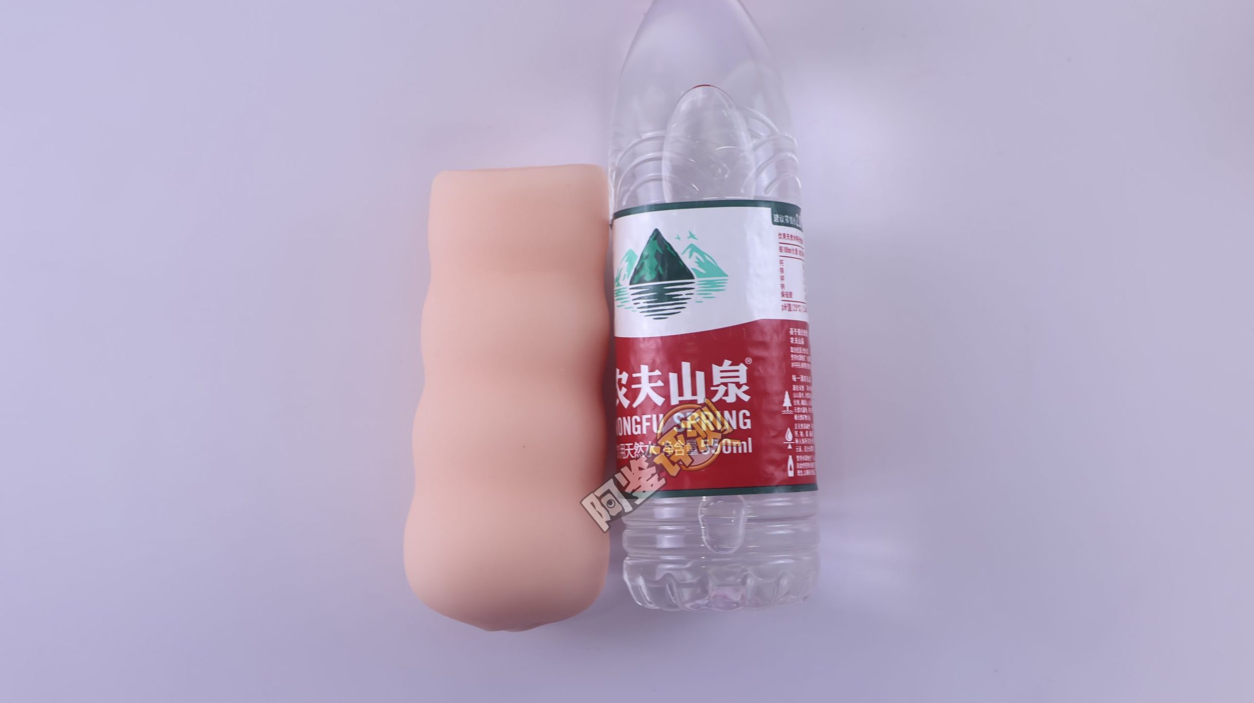 汤马托易士——“超昂闪忍”评测！这个超小众的联名肉片款，居然还相当好用