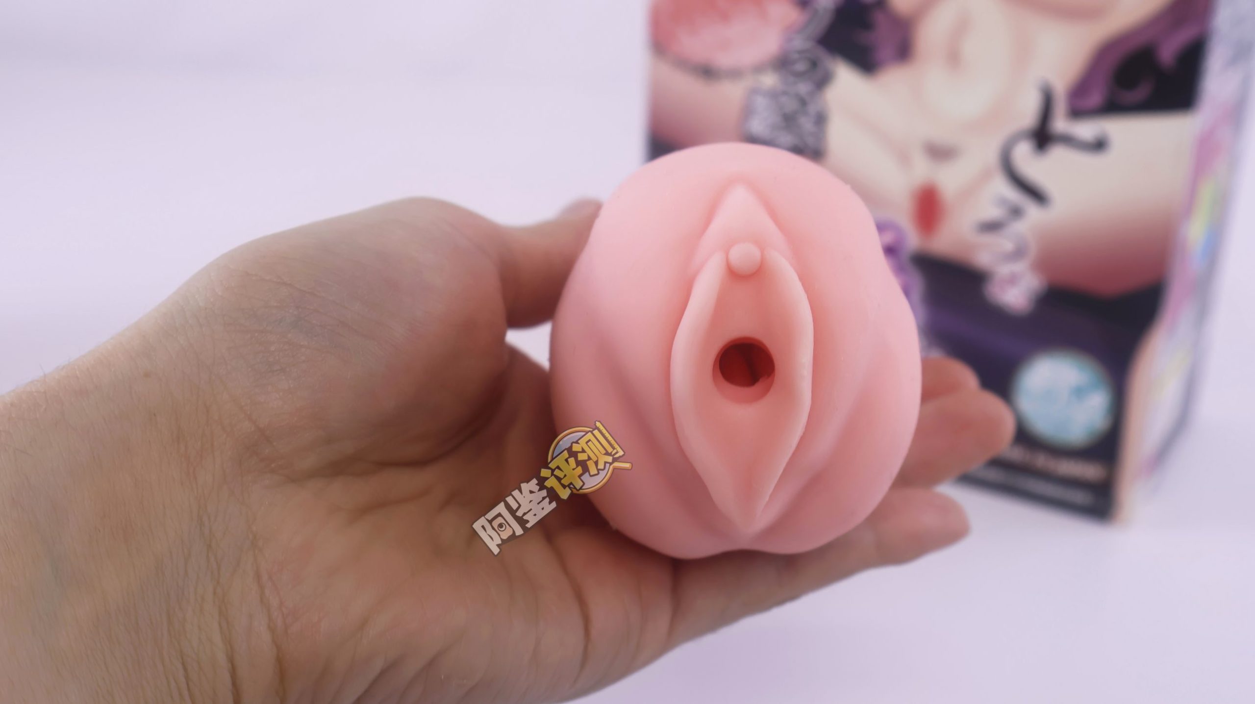 对子哈特——“性感圣经”评测！同样的双面结构，在不同材料体验下居然完全不同