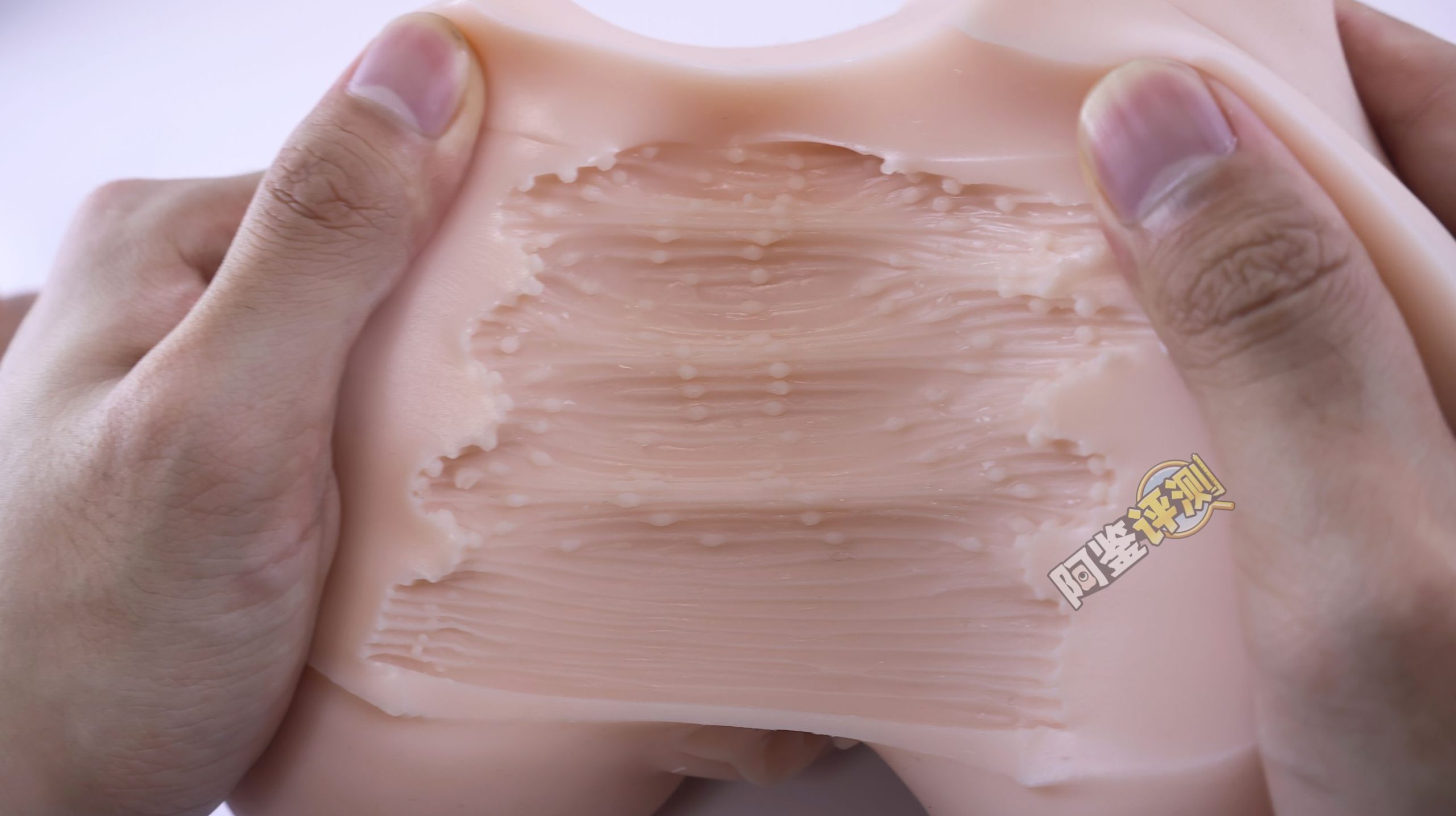 maccos——“纯洁之臀”评测！这个大小的话，有点不像臀模的感觉了....