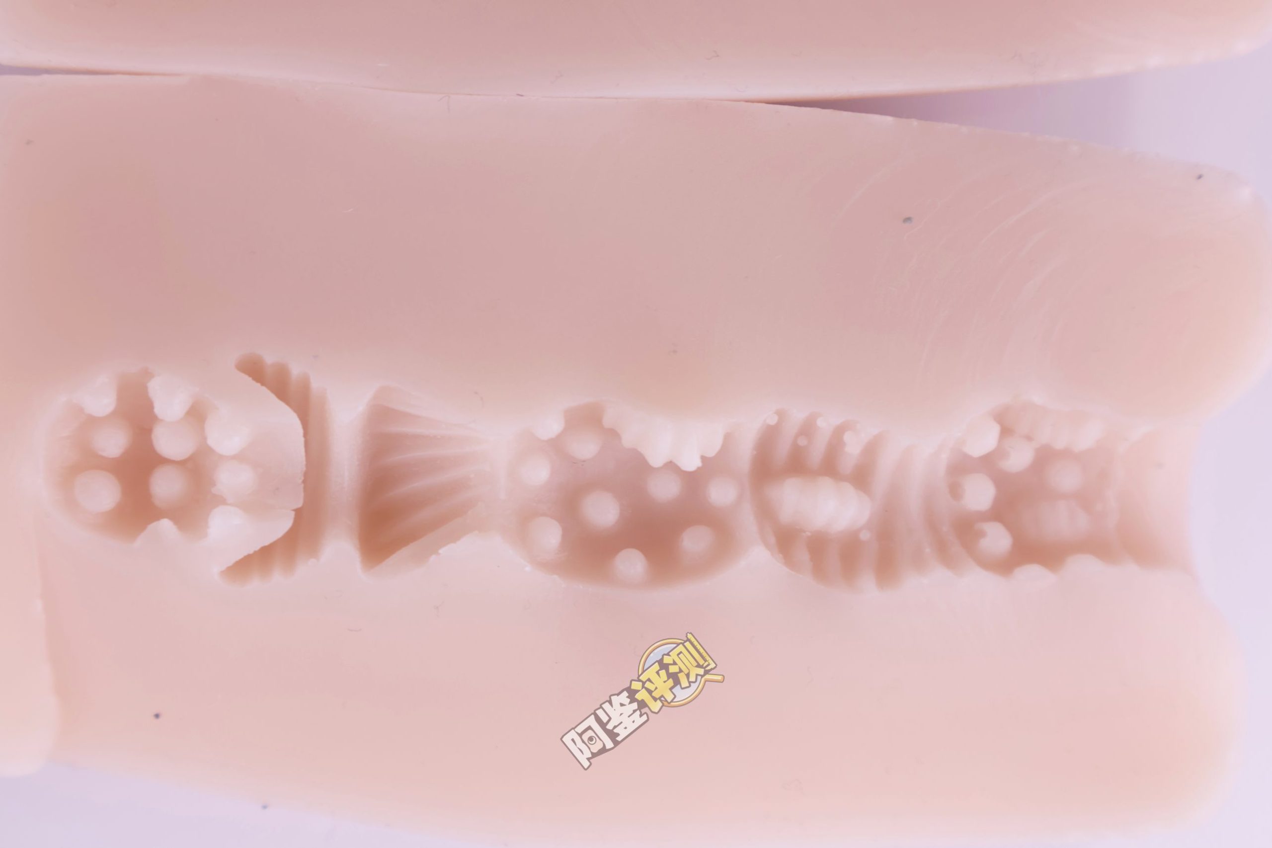 杯多多-“七彩罐娘”评测！隐蔽型小杯，图一乐还是真实用？（下：紫，粉，绿，蓝）