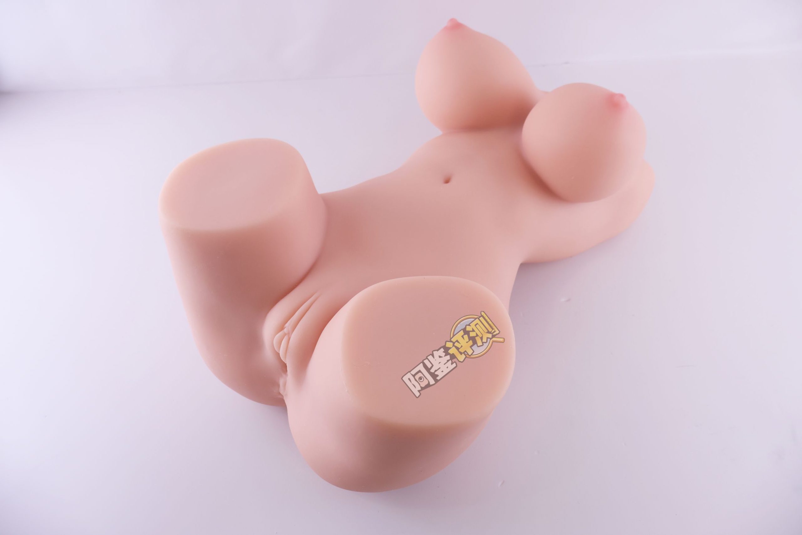 HMAX——“幻想女仆”评测！硬奶+固定腿部的大型倒模，插入有些不方便但至少床置比较好用