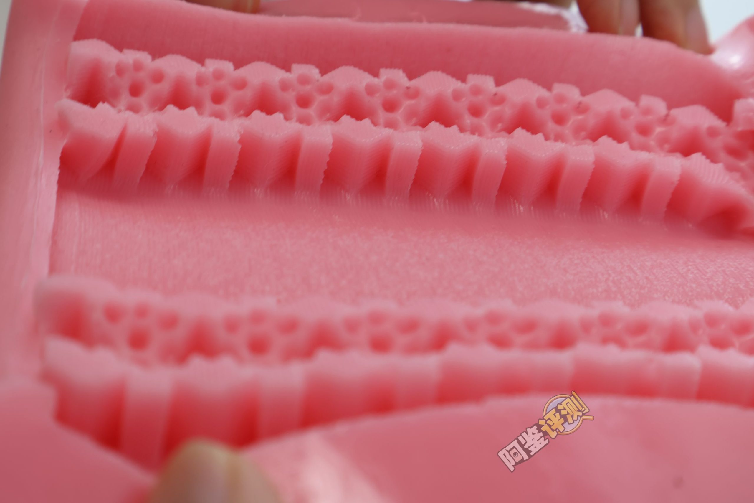 COOLP——“肉球喵杯”评测！粉色的超大圆柱，首创的“包裹式凸起”！