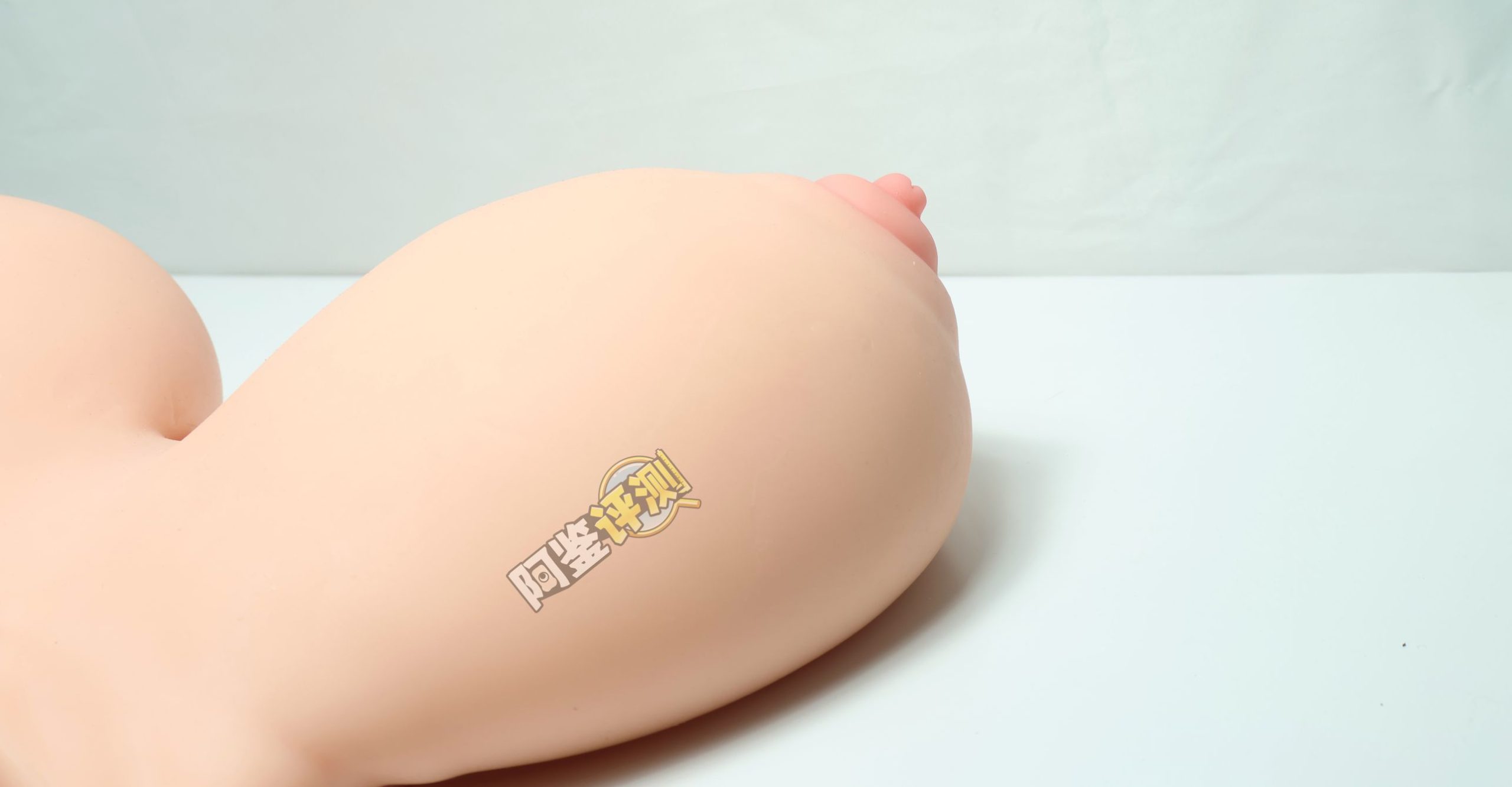 傲川——“爆乳娘”评测！猎奇的超级大雷，能铺满桌面的超级爆乳！