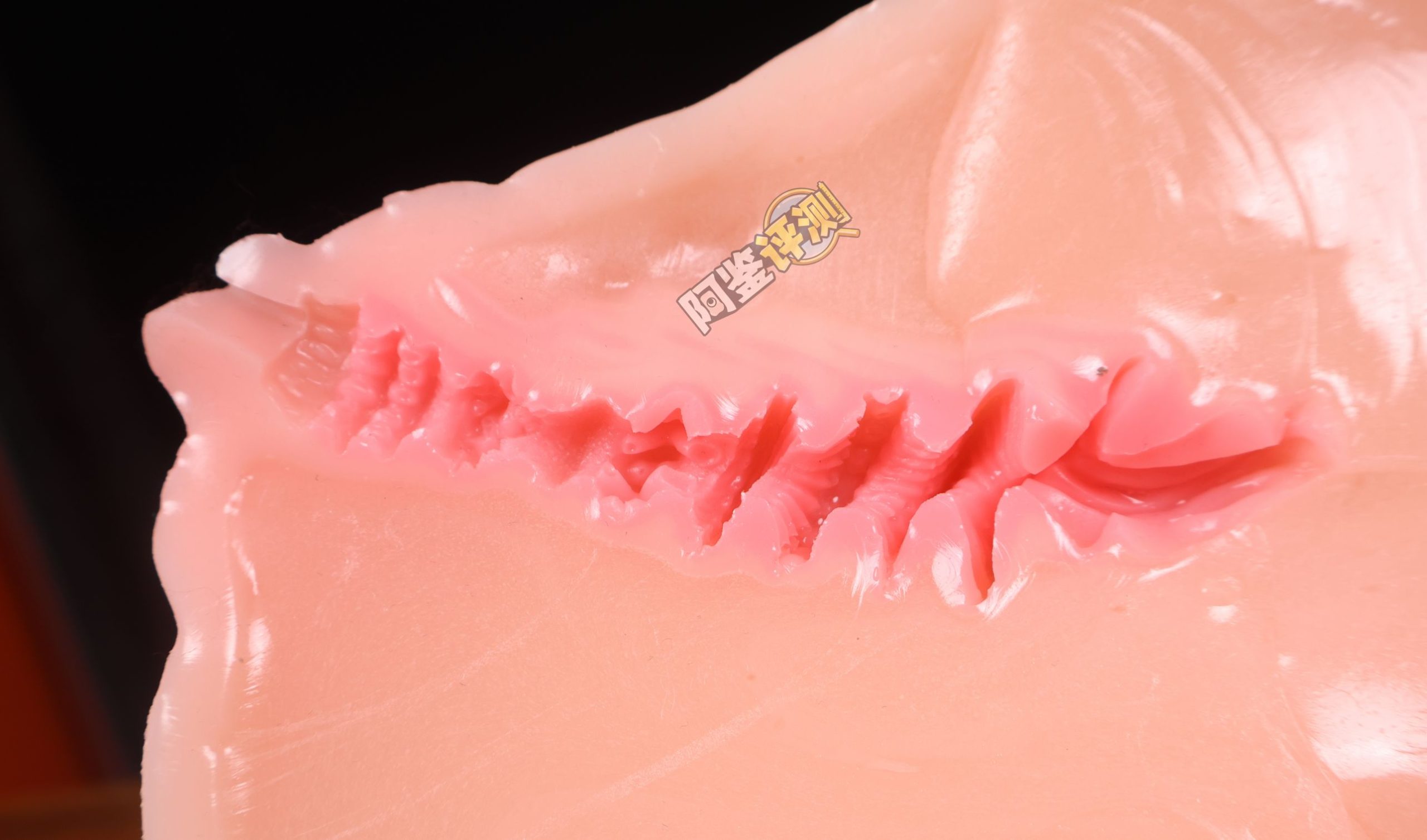 傲川——“爆乳娘”评测！猎奇的超级大雷，能铺满桌面的超级爆乳！