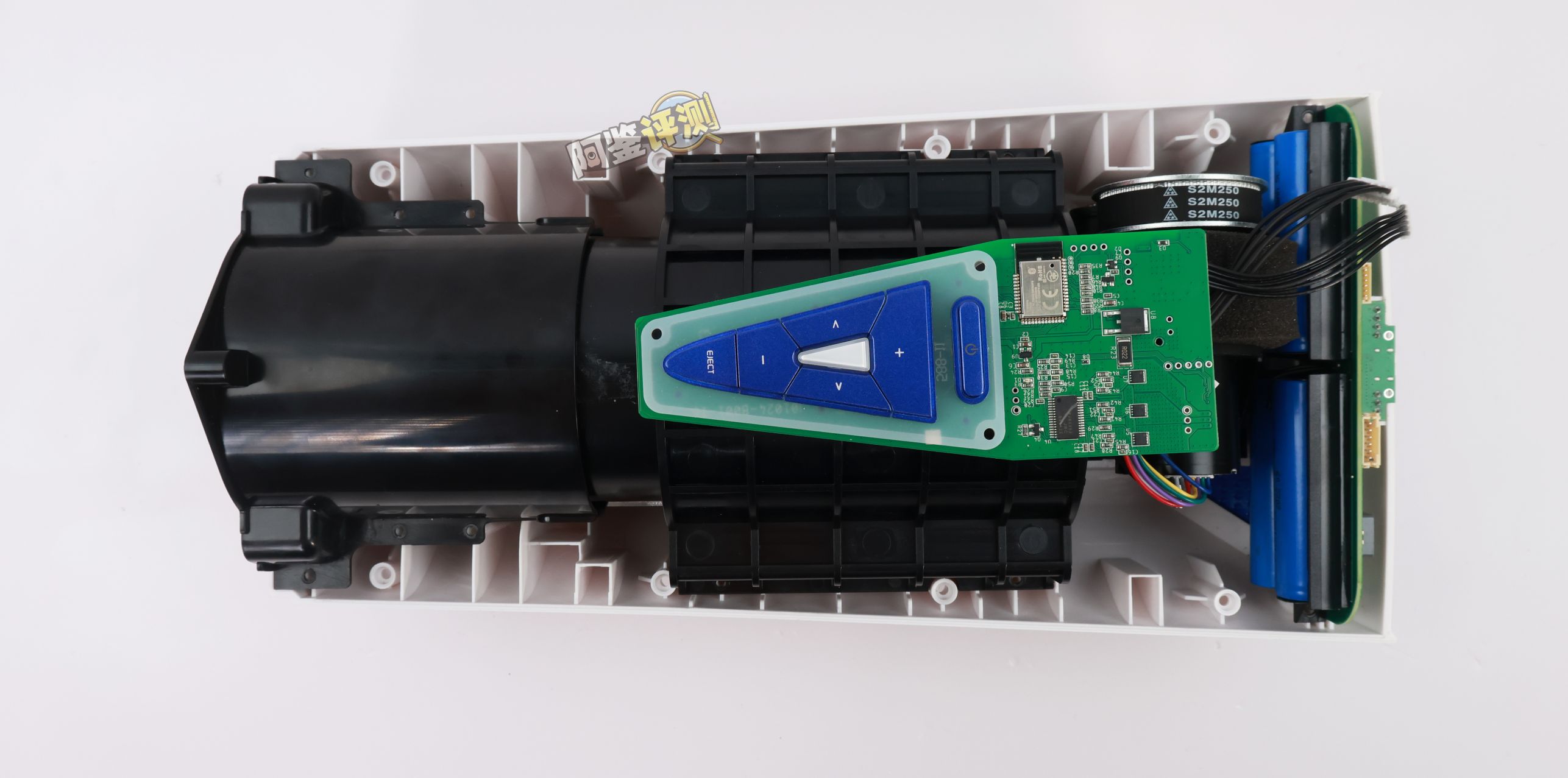 rends——“A10 PISTON SA+plus”评测！价值6000+！高端零件移植到土鳖设计上的四不像智商税