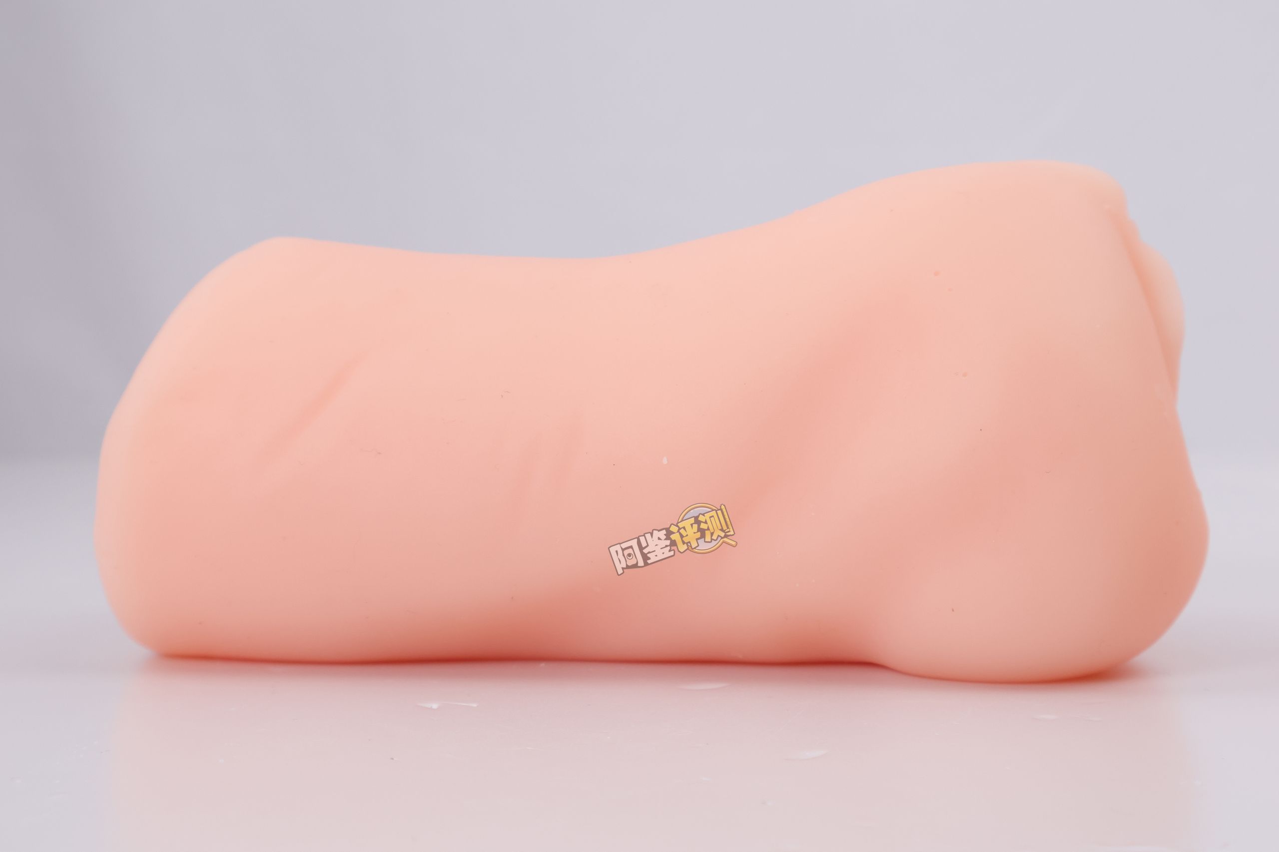 汤马托易士——“乳虐牢笼—人妻搜查官”评测！藏在变态联名包装下的，是超实用的复杂触手