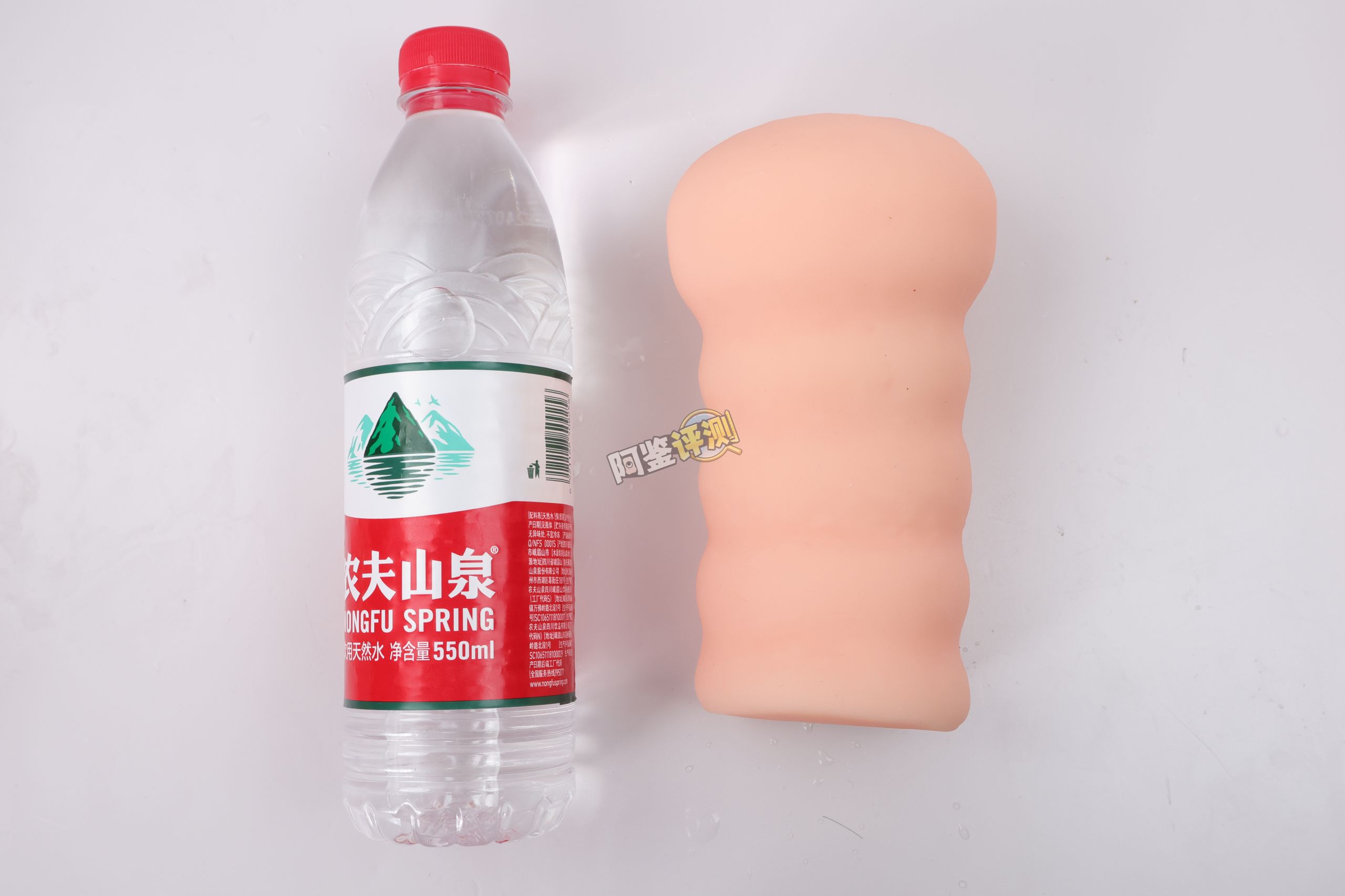 汤马托易士——“AIV NO.06”评测！大舌头很有新意，但软胶外形问题也很大