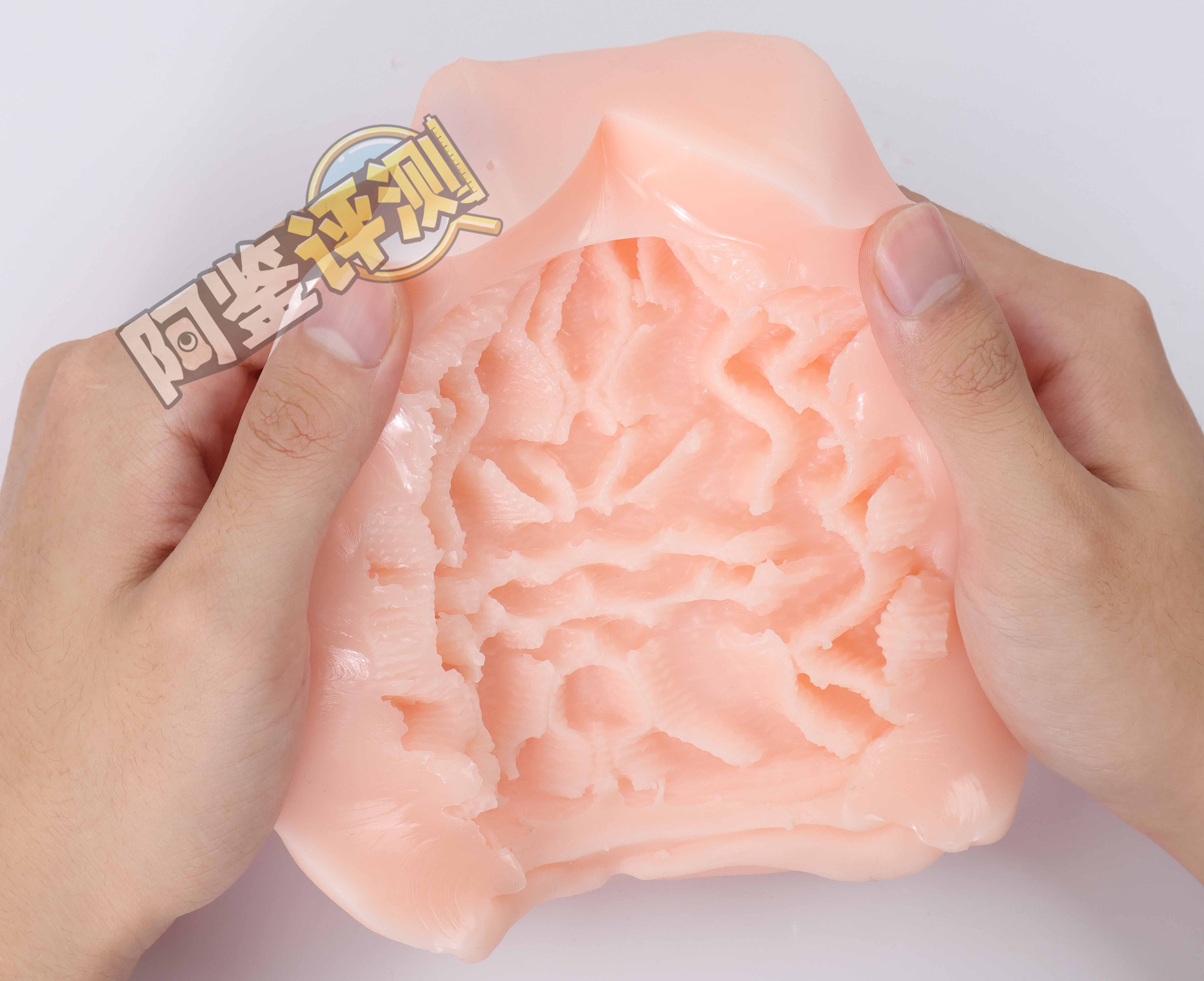 汤马托易士——“乳虐牢笼—人妻搜查官”评测！藏在变态联名包装下的，是超实用的复杂触手