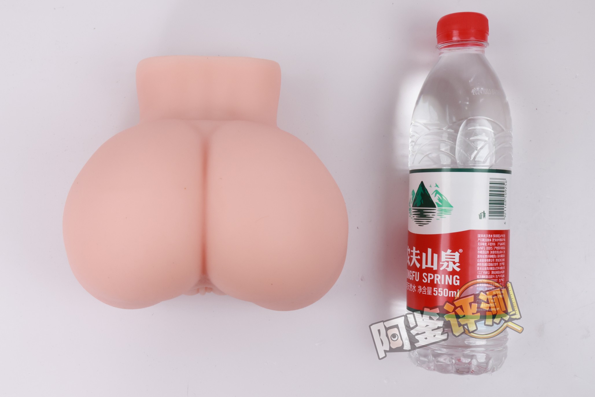 GXP——“兔仆长”评测！猎奇的双子宫小兔几，带腿造型的杯子是怎样体验？