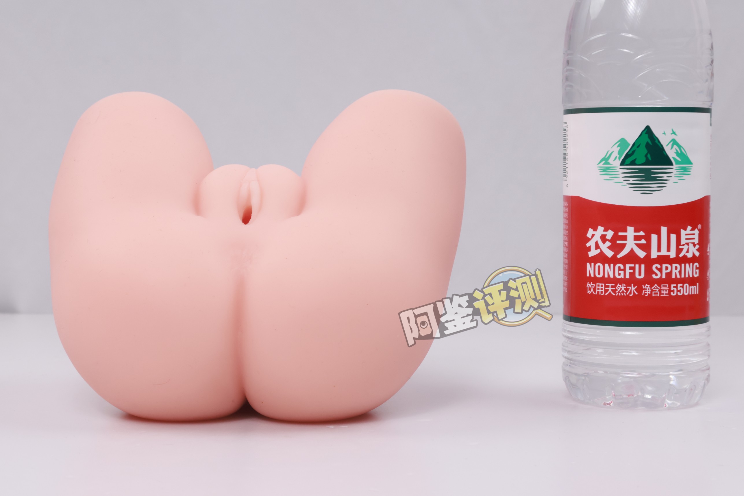 GXP——“兔仆长”评测！猎奇的双子宫小兔几，带腿造型的杯子是怎样体验？