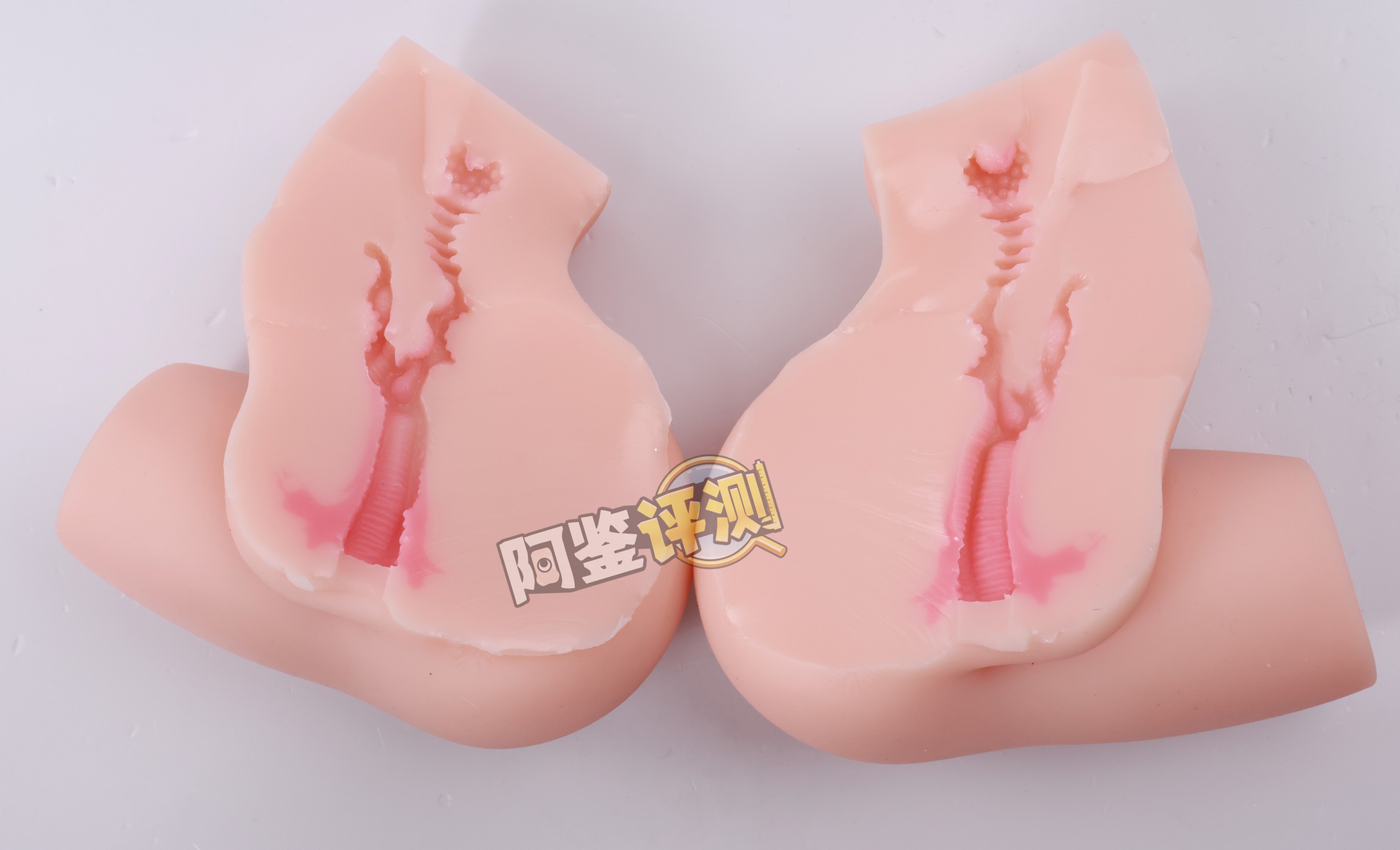 GXP——“兔仆长”评测！猎奇的双子宫小兔几，带腿造型的杯子是怎样体验？