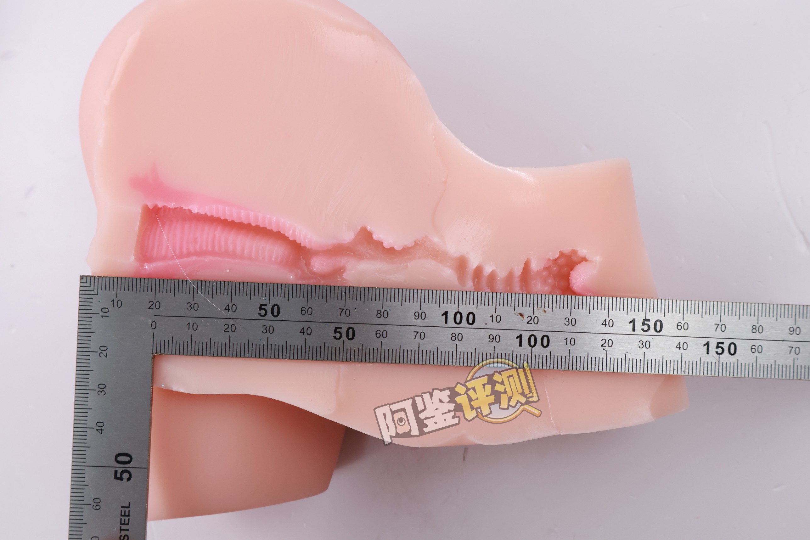 GXP——“兔仆长”评测！猎奇的双子宫小兔几，带腿造型的杯子是怎样体验？