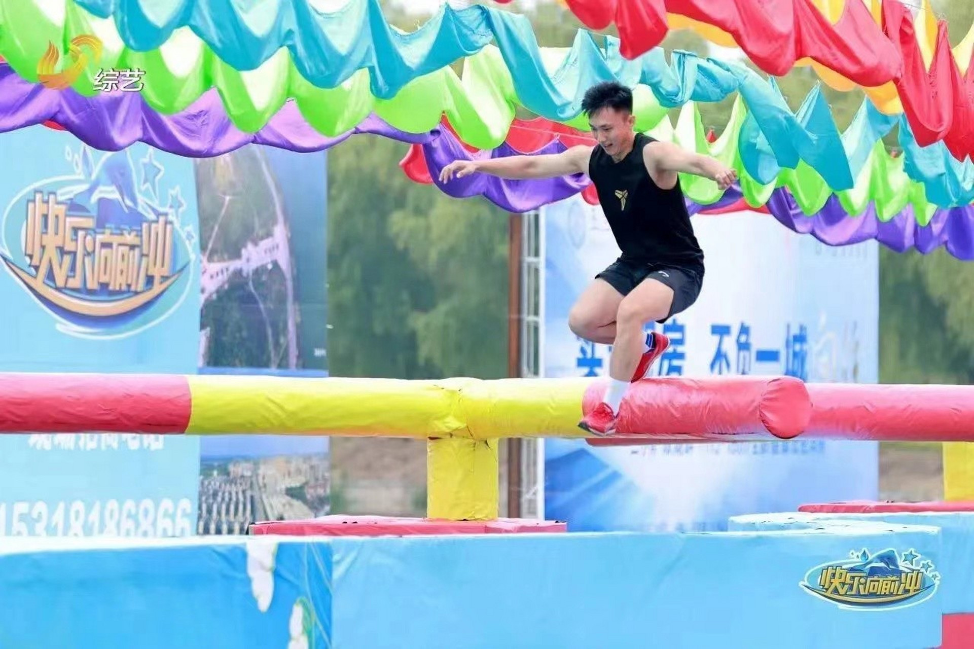 火炮——“绝顶激热”评测！牛牛向前冲！具有“随机性”的闯关型飞机杯！