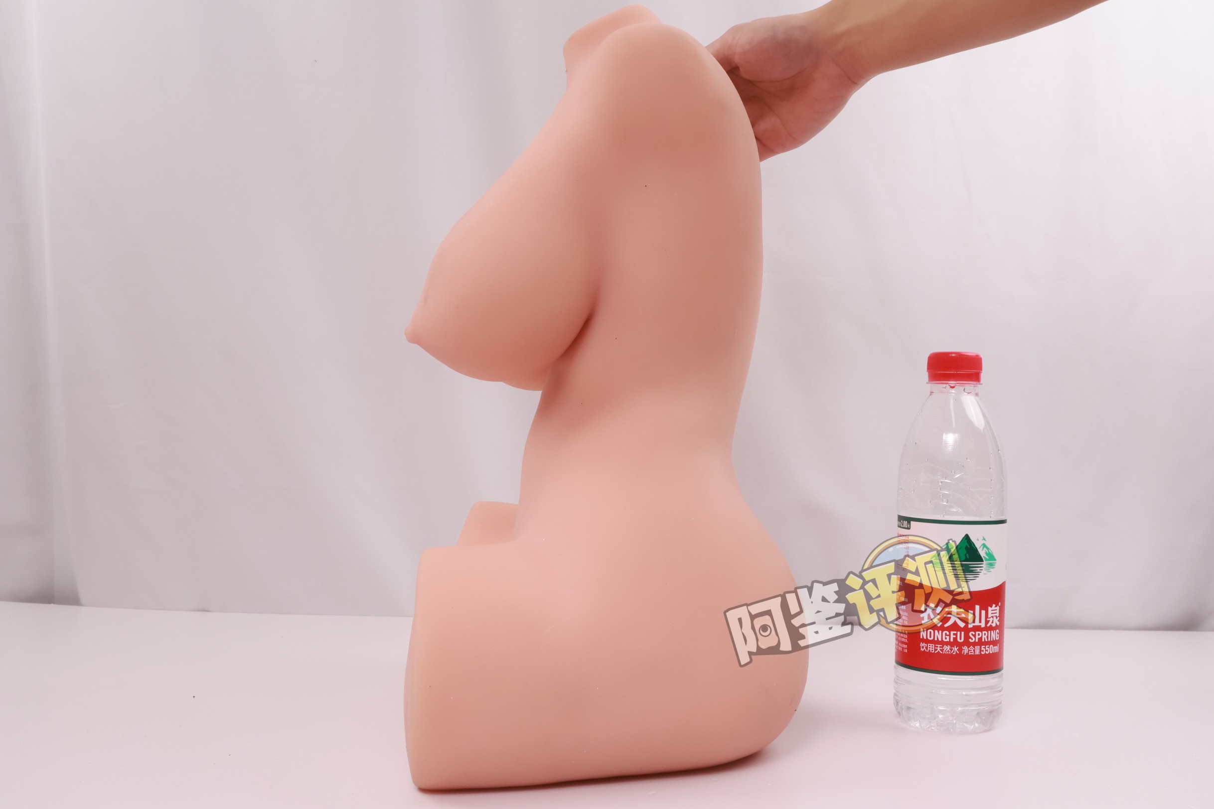 HMAX——“幻想女仆”评测！硬奶+固定腿部的大型倒模，插入有些不方便但至少床置比较好用