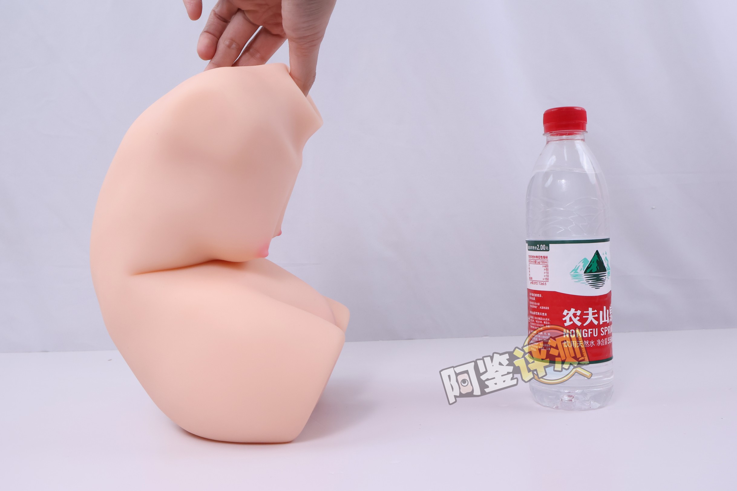 KAGUYANO——“柴慕斯"评测！高硬度的萝莉小身体倒模，你的乳头怎么尖尖的？