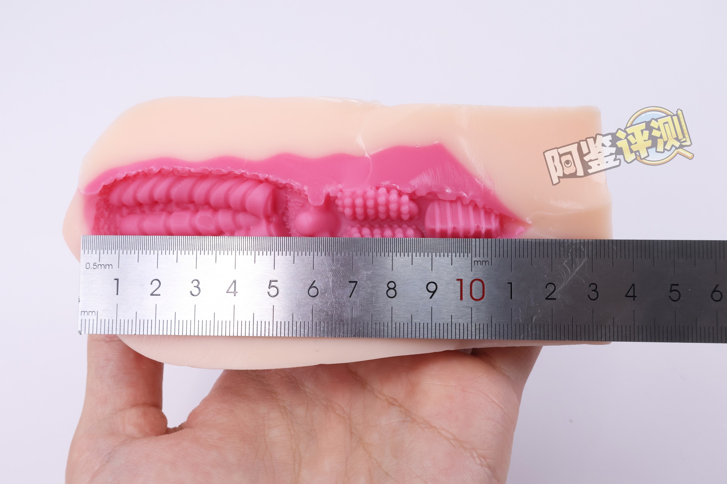 对子哈特——“菲拉”评测！做得虽然认真，但既没有口交的感觉，也没有刺激的感觉.....