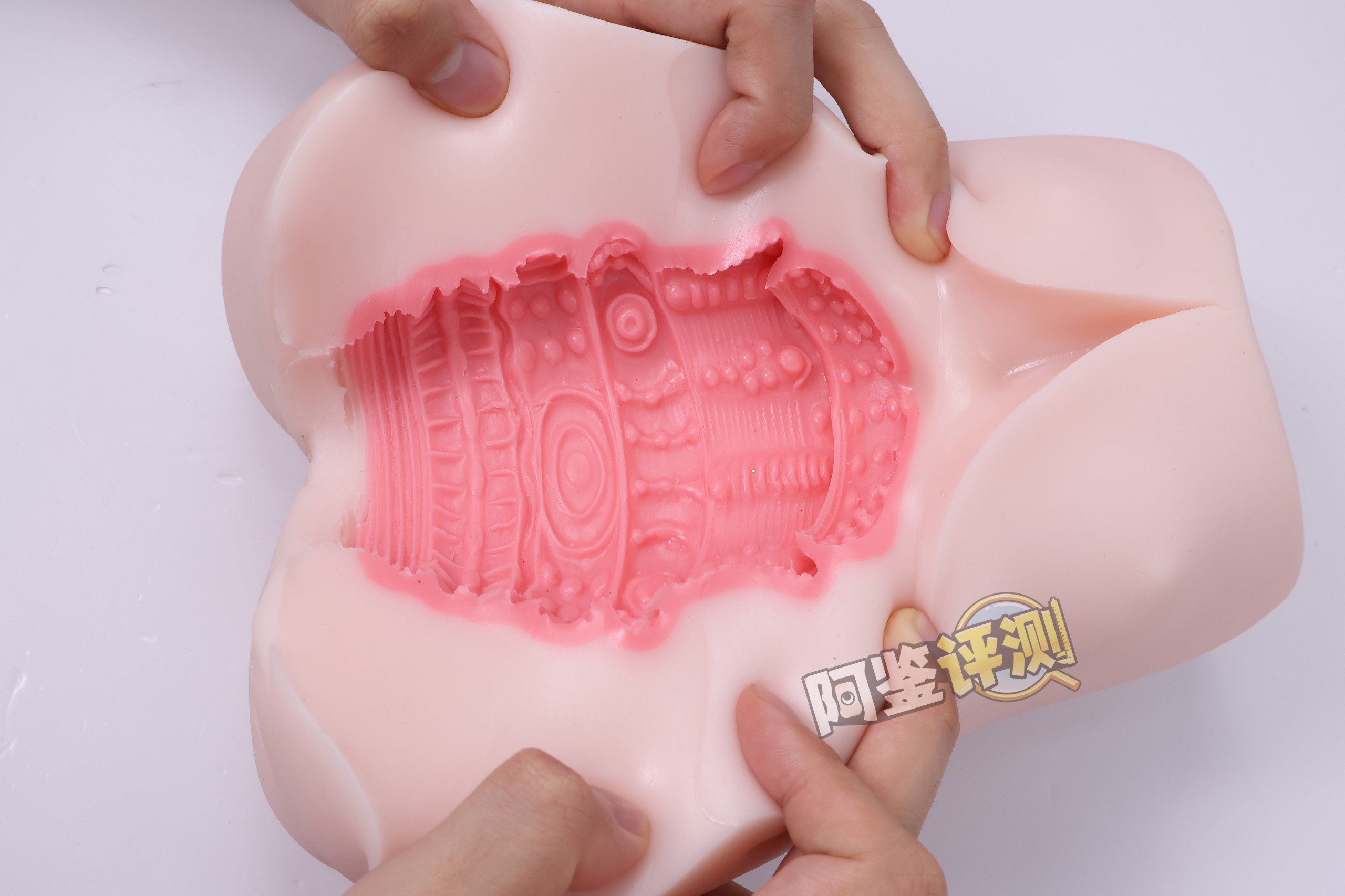 YOKUBOU——“贫乳兔娘”评测！通道体验很弱但重量拉满，方正小身体类别的高配版本！