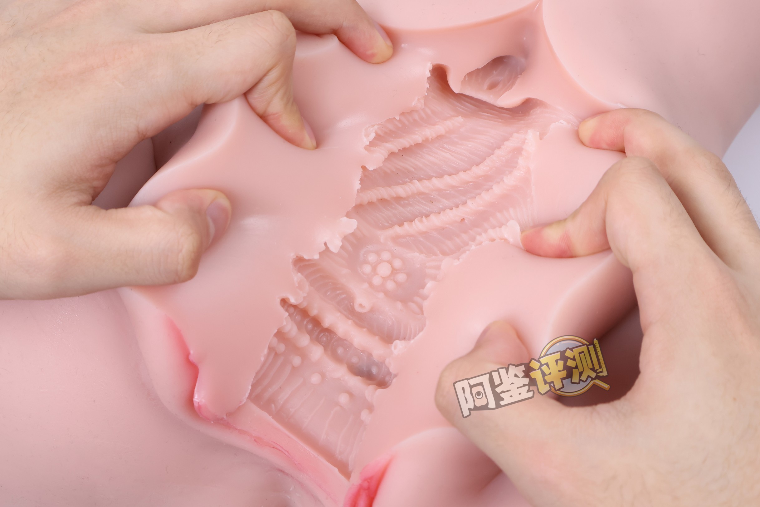 BONMOR——“美骨柔姬”评测！超级真实的肋骨握持感，但腿部和通道设计糟糕到难以相信