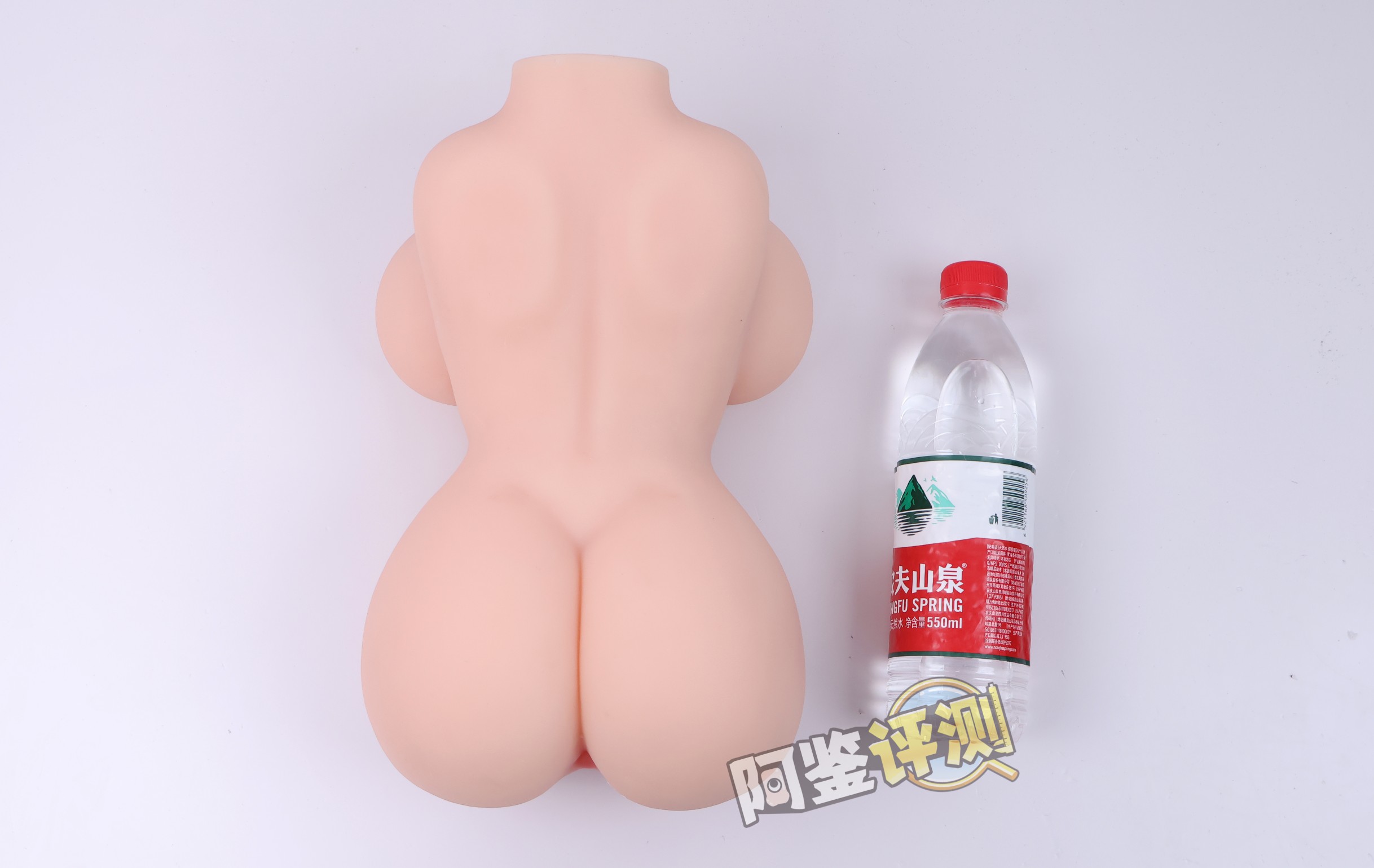 杯多多——“乳穴牛娘”评测！造型虽然看着还不错，但怎么又给我几把撞到骨架上头去了？！