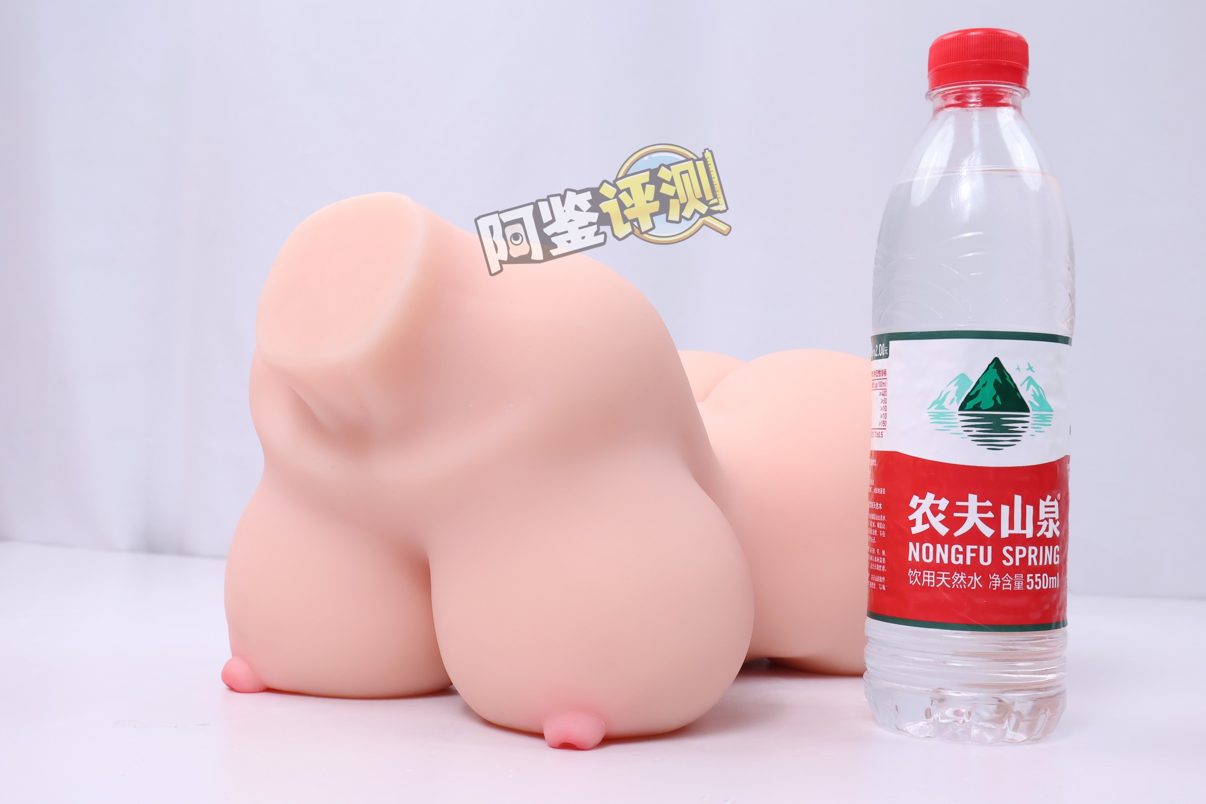 杯多多——“乳穴牛娘”评测！造型虽然看着还不错，但怎么又给我几把撞到骨架上头去了？！