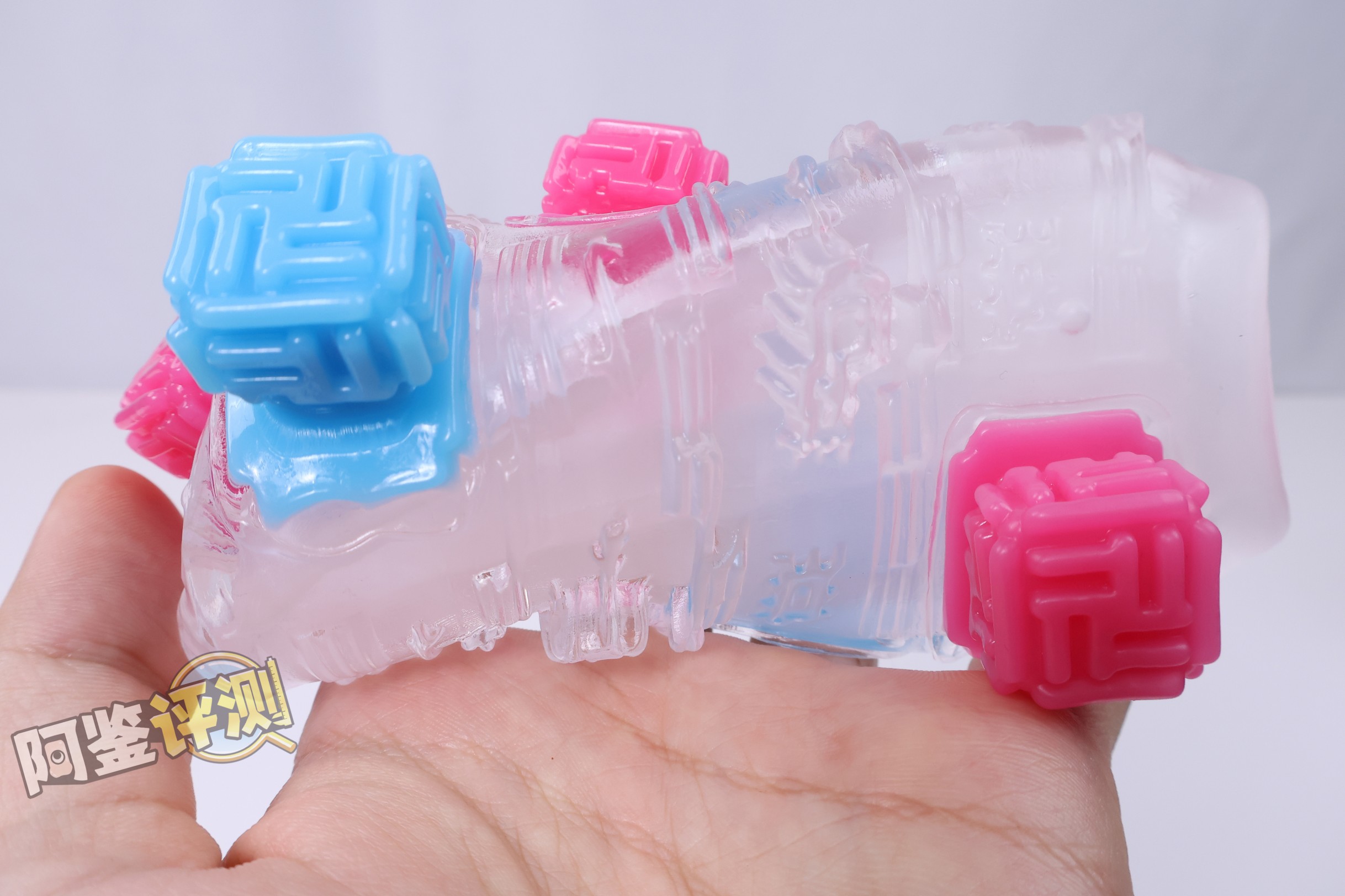 TENGA——“Bobble（魔力弹珠/疯狂方砖）”评测！高配版自慰套，需要手掌配合的“玩具型”飞机杯
