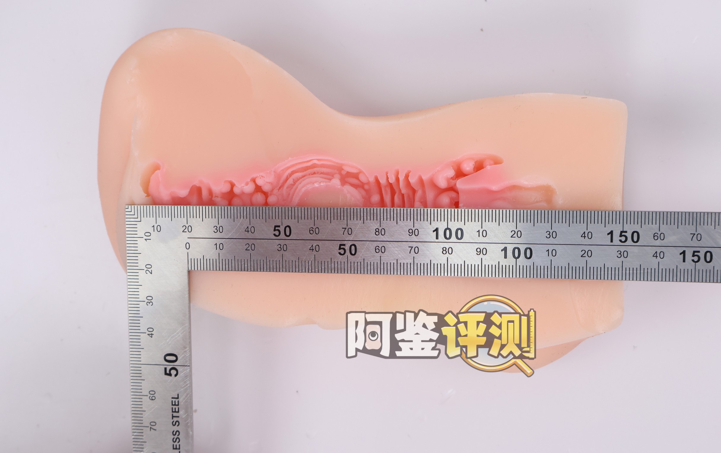 TMT——“芽衣子”评测！造型虽然有点怪怪的，但包裹和起伏都比较到位