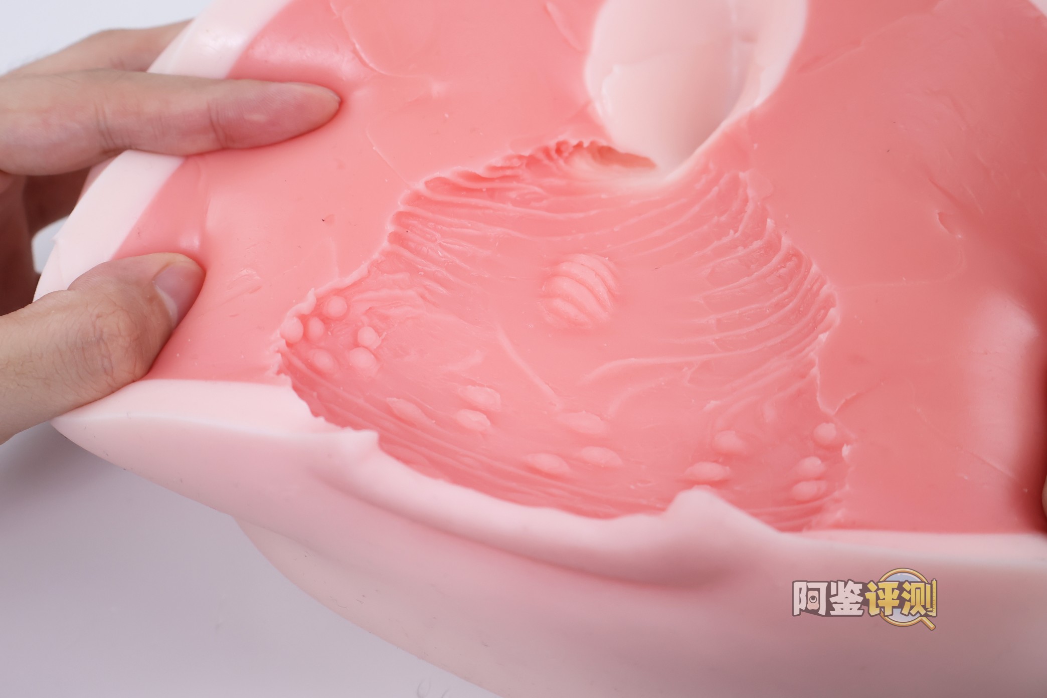 yokubou——“爆炸乳 OL”评测！无论是抚摸的手感，还是插入的使用感，都太糟糕了....