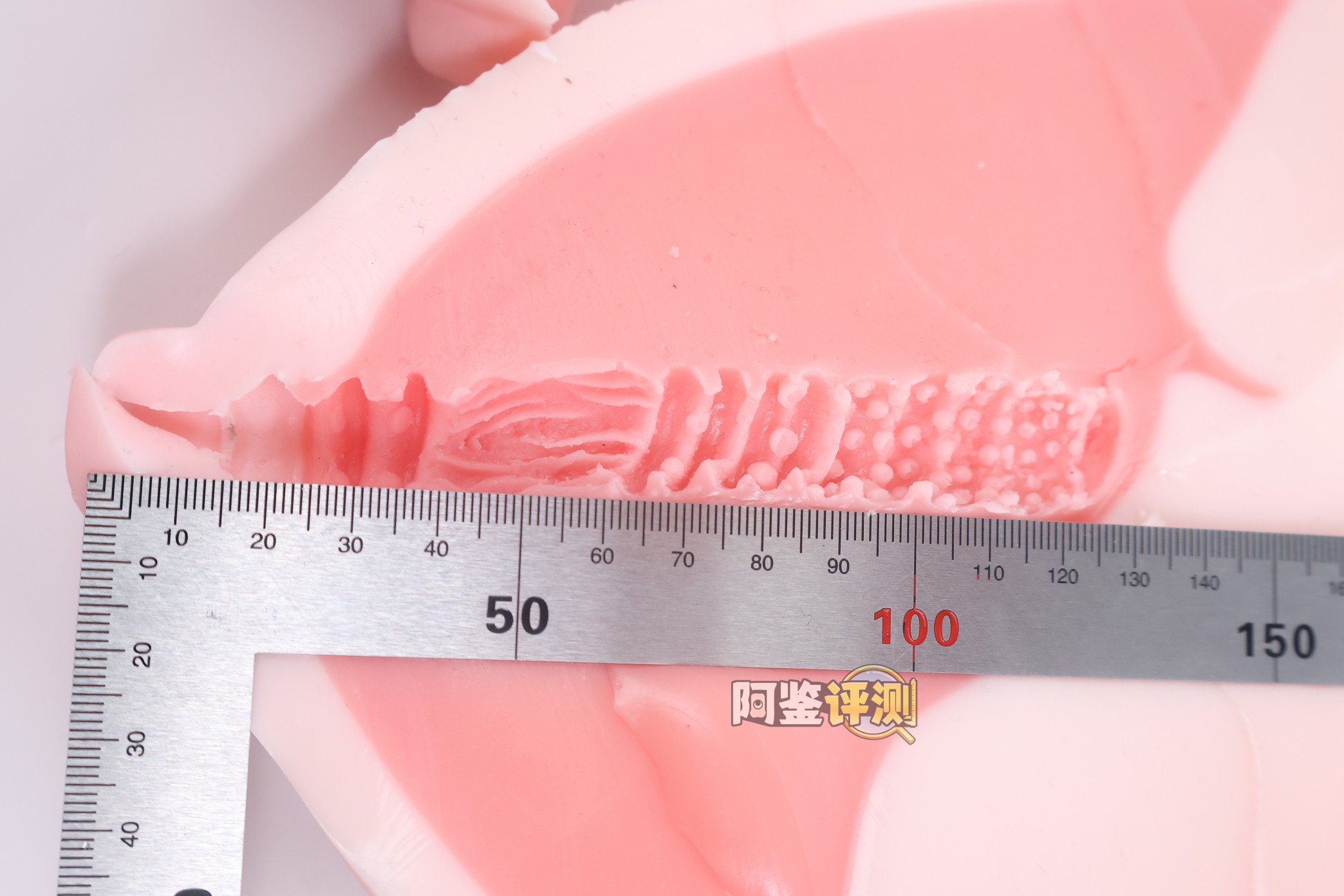 yokubou——“爆炸乳 OL”评测！无论是抚摸的手感，还是插入的使用感，都太糟糕了....