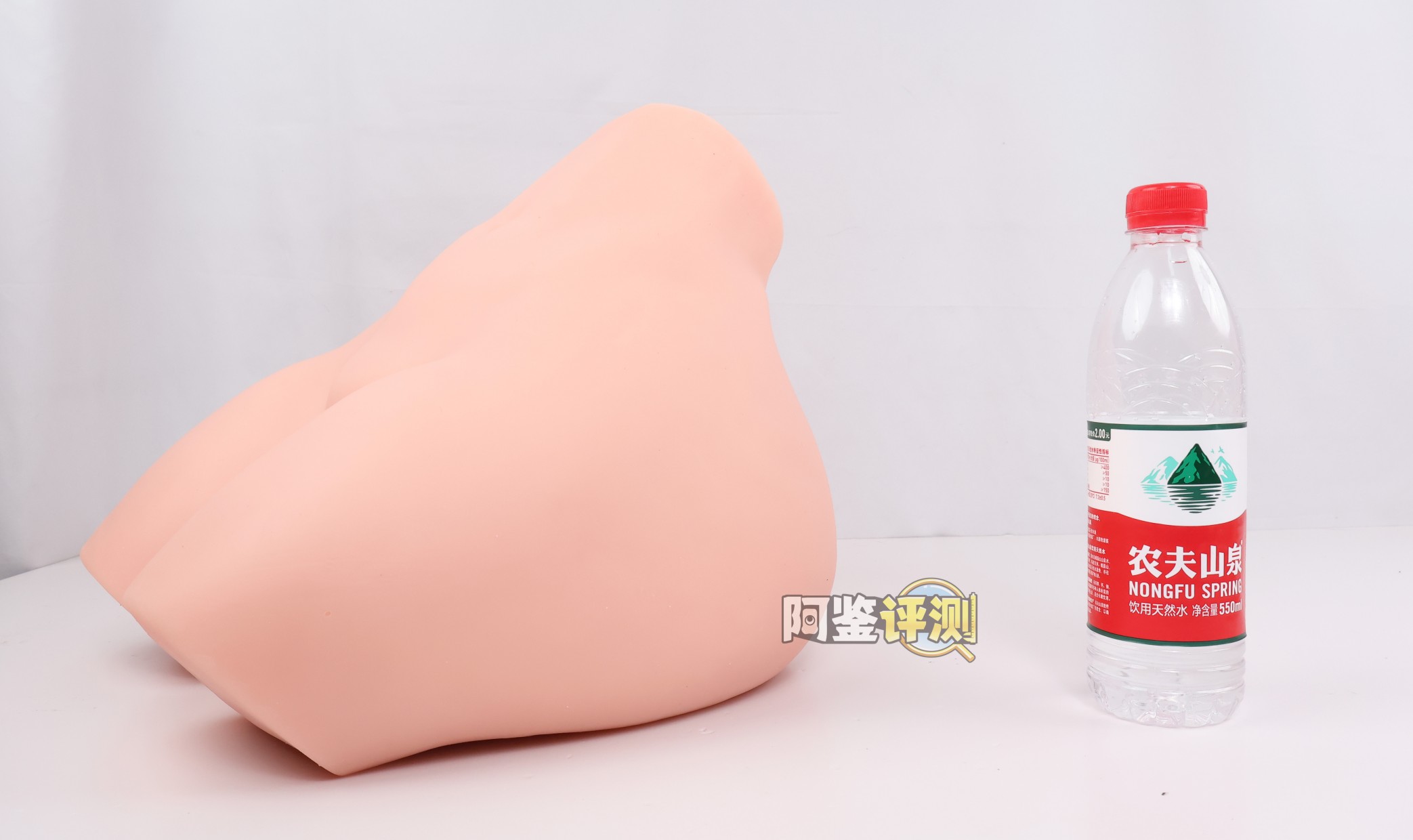 傲川——“臀娘”评测！专精趴式后入的超级大肉臀，床置“开大车”感觉的极致体现！