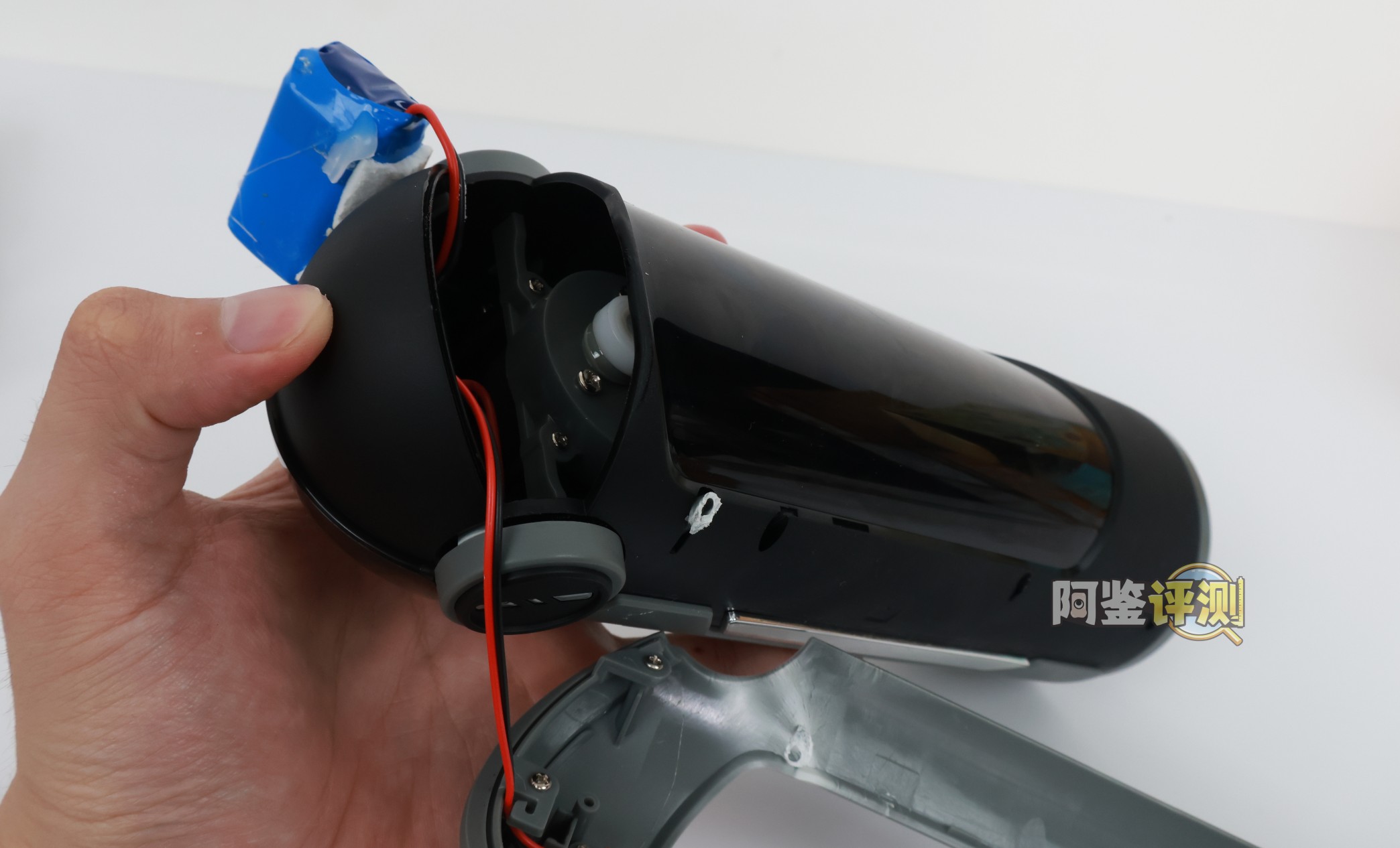 GXP——“艾萝机娘（电动款）”评测！体积超大的巨型吹风机？拿在手里晃来晃去的话我该怎么用才好.....