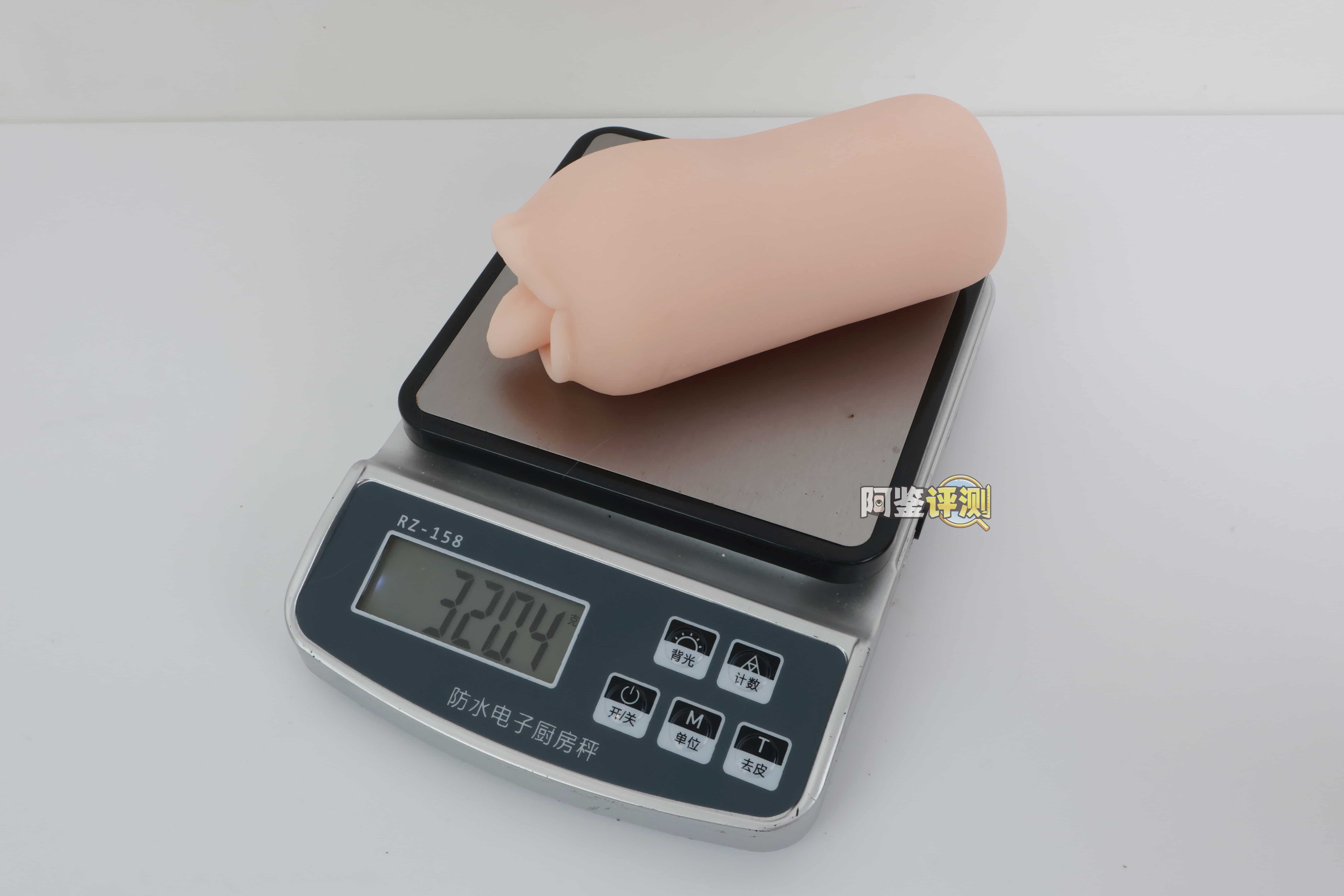 A-one——"长舌辣妹"评测！超级光滑的平整长舌头，刺激度实在是太低了