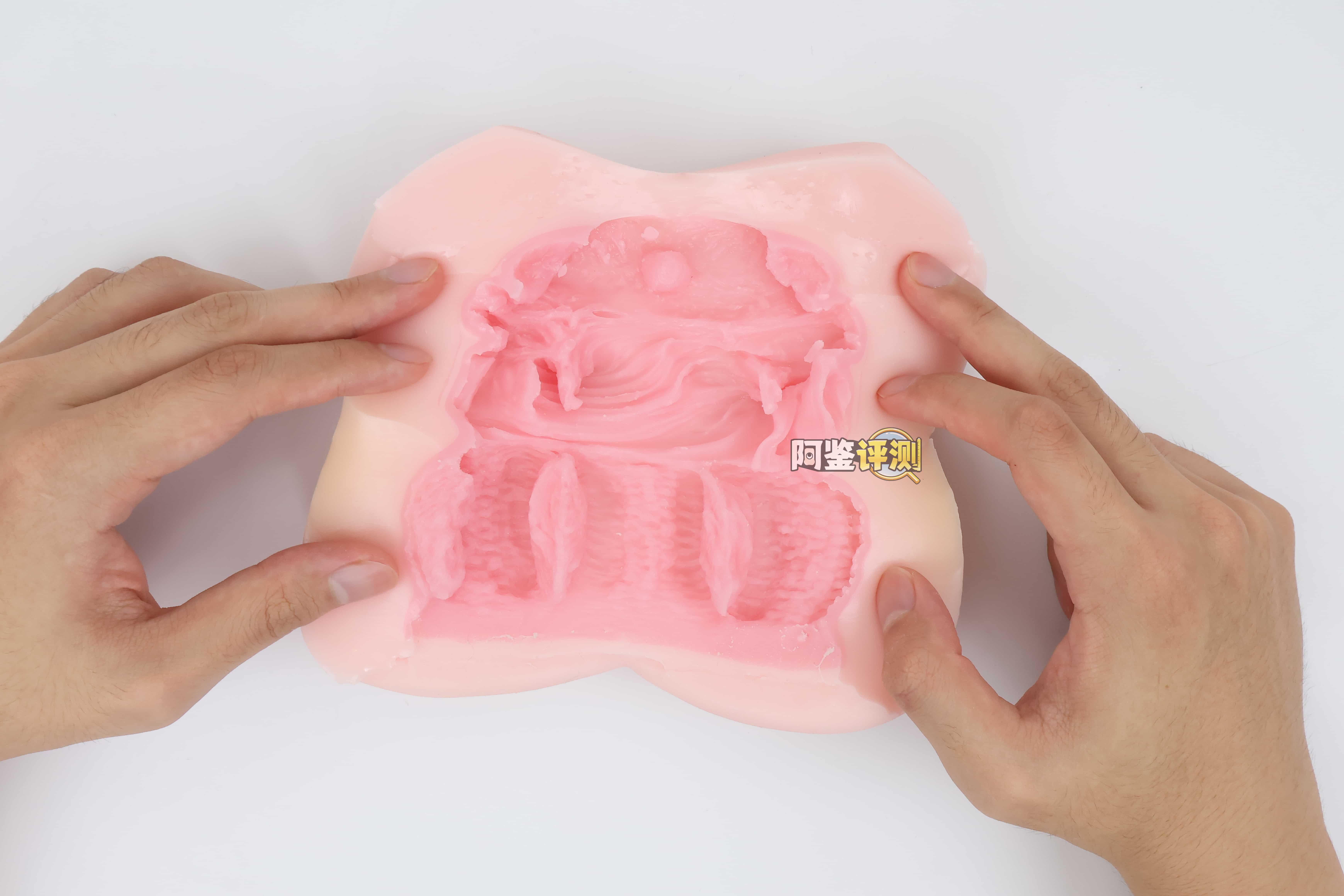 魔眼——"acme hacks（软）"评测！超猎奇的结构用起来居然是丝滑的仿真感，不过大开口的设计露出来的油太多了