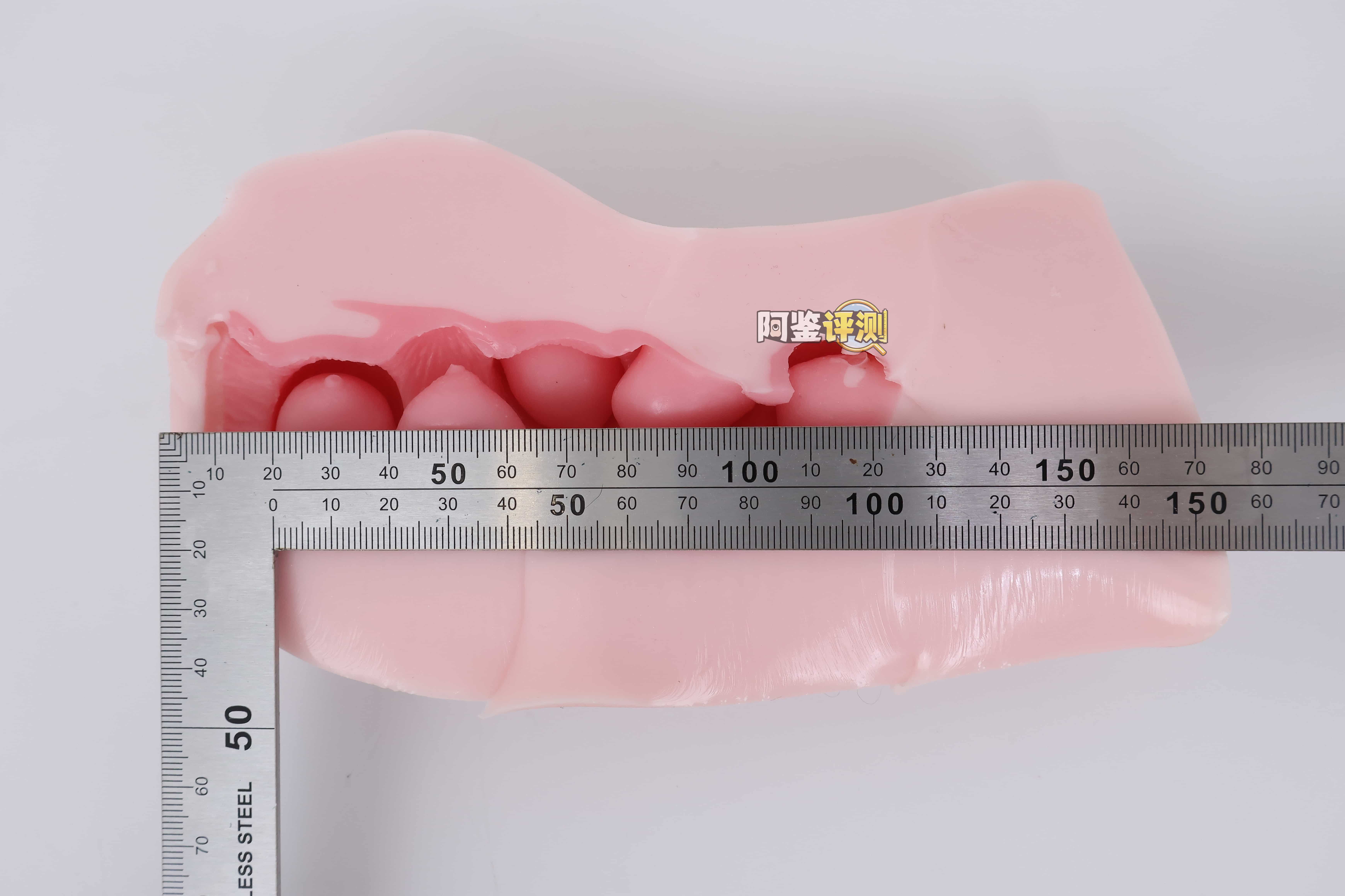 YUU——”乳推神乐”评测！乳交居然要靠通道结构来实现？这设计概念多少是有点搞笑成分在