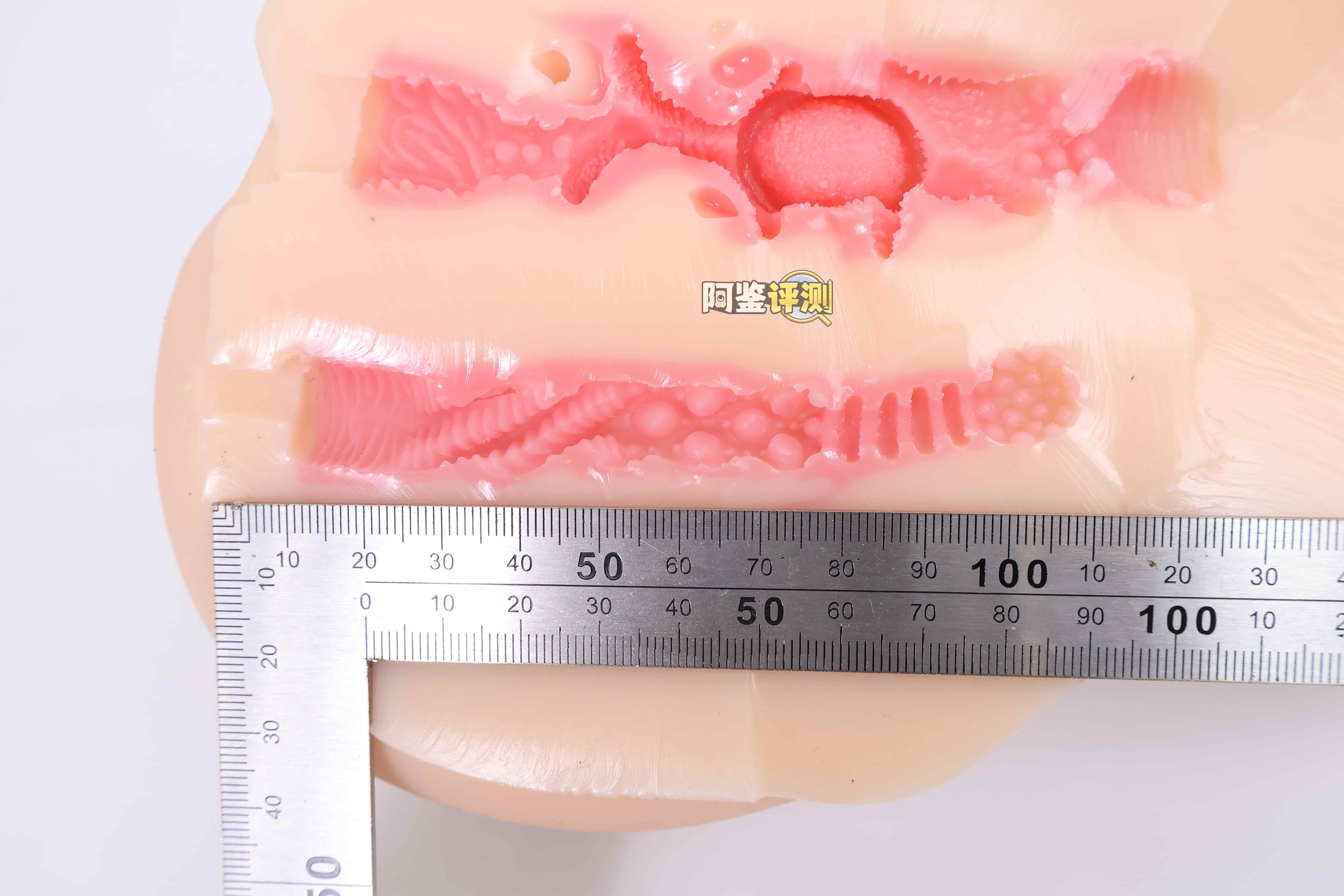 OK——“地雷系彼女”评测！硬度如此高的小臀模，撞起来的感觉像是”以卵击石“.....