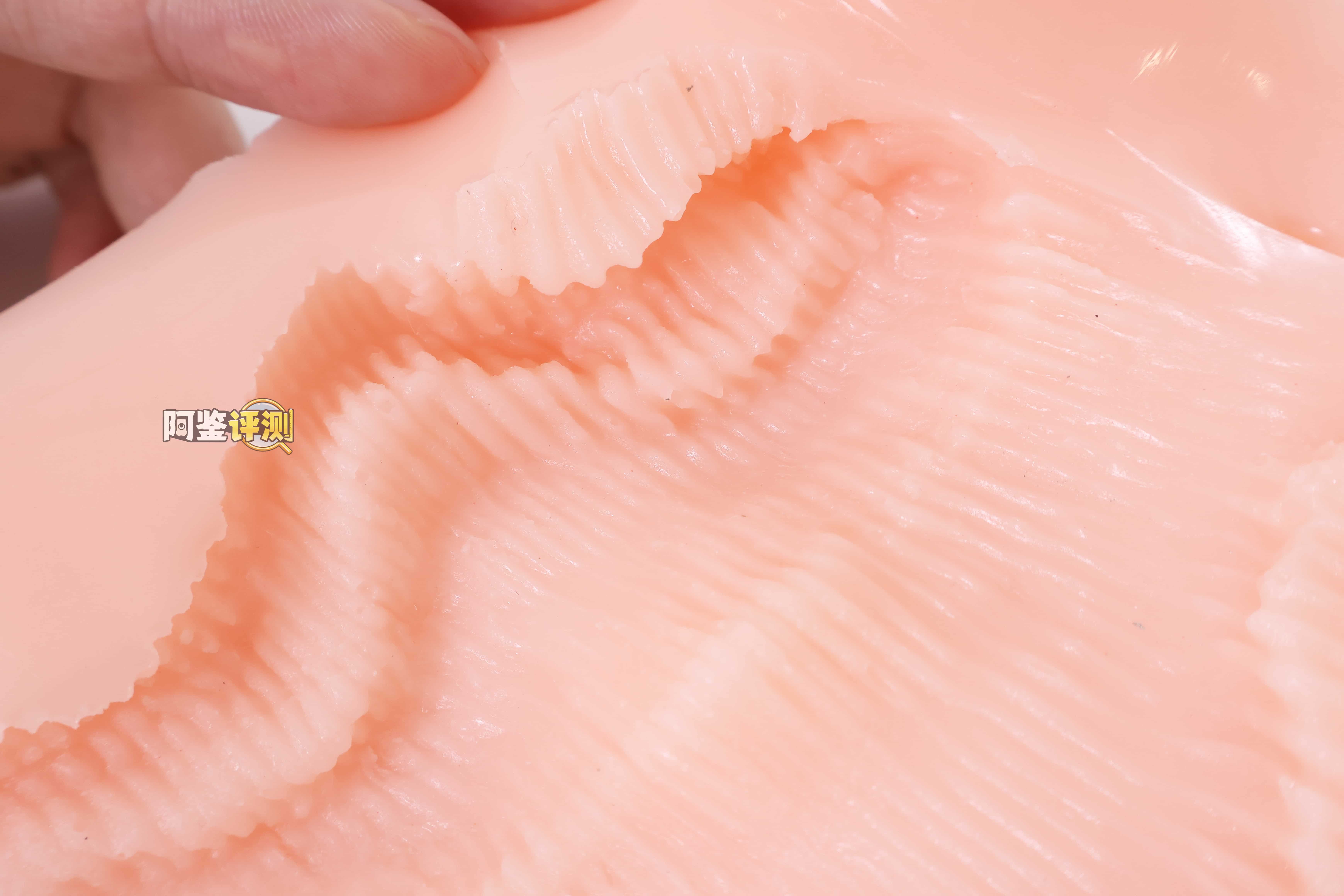 汤马托易士——”制服美少女”评测！充满棱角和剐蹭的脂软慢玩，也是别有一番风味！